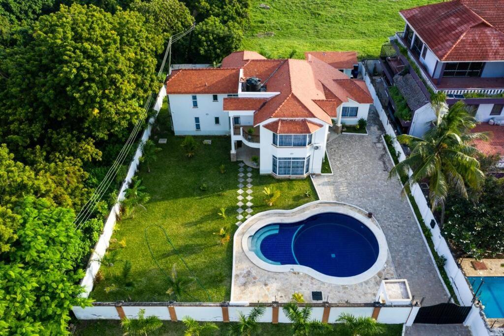 Villa Macheo view 5