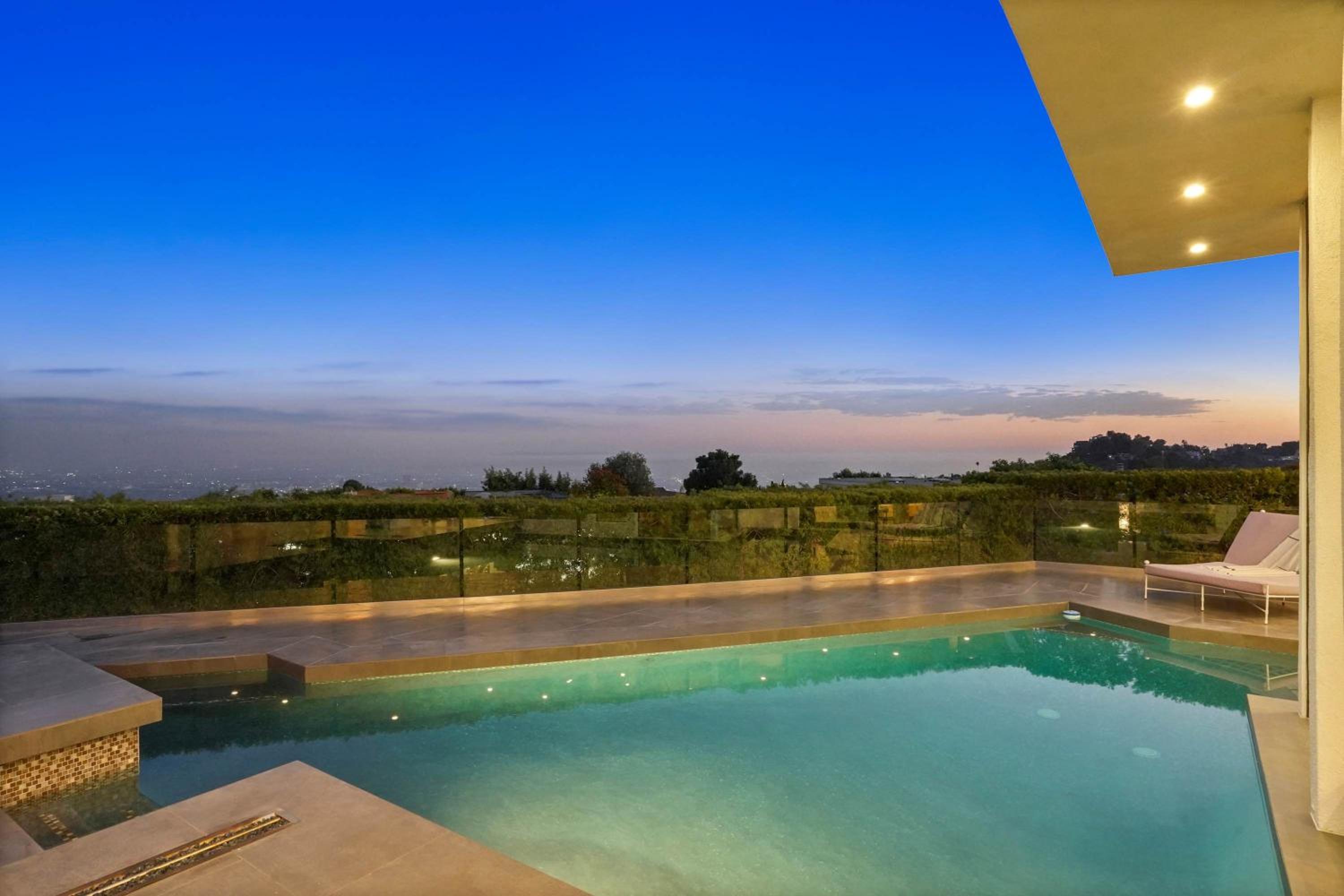 The Elvis Villa by Stay Awhile Villas