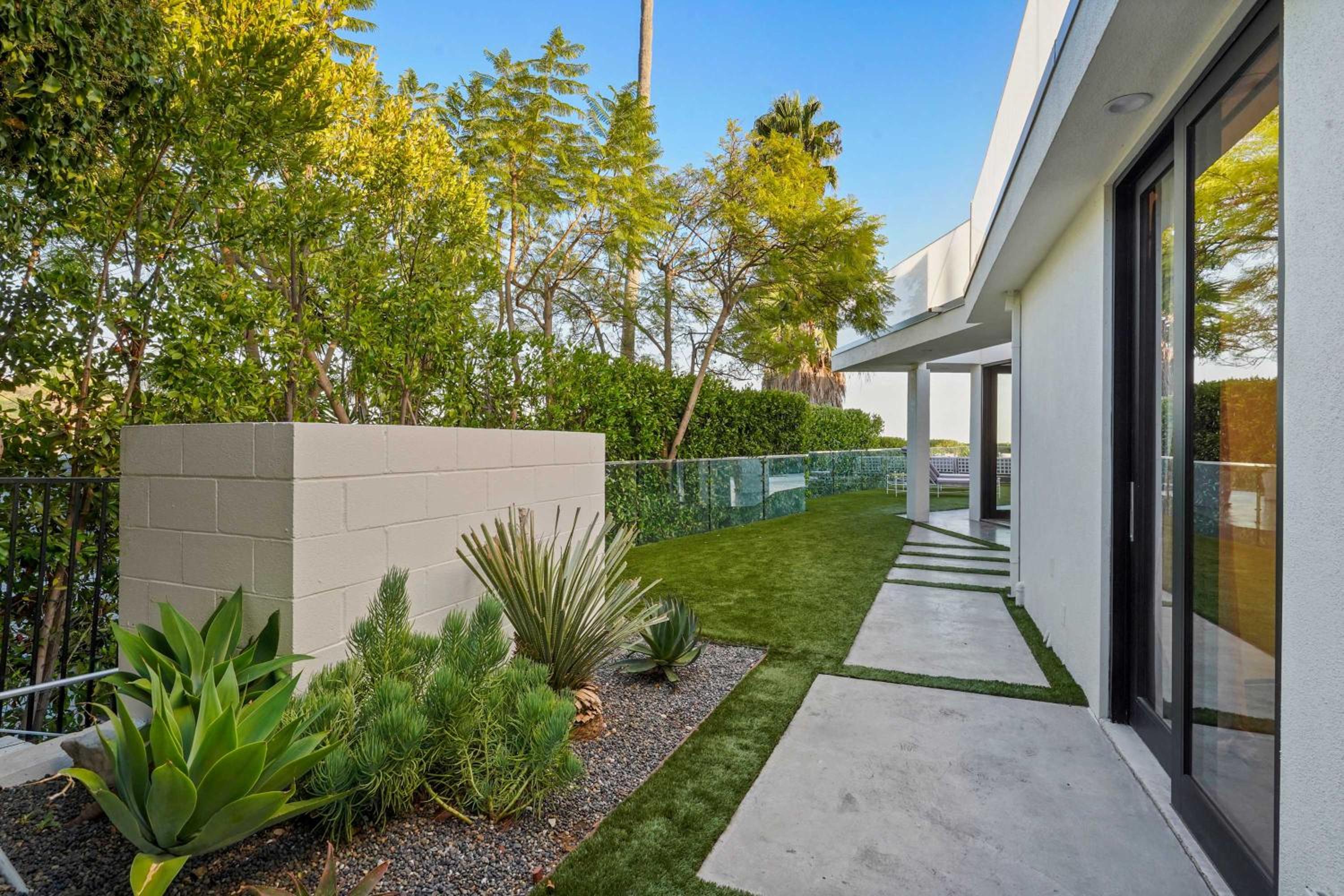 The Elvis Villa by Stay Awhile Villas