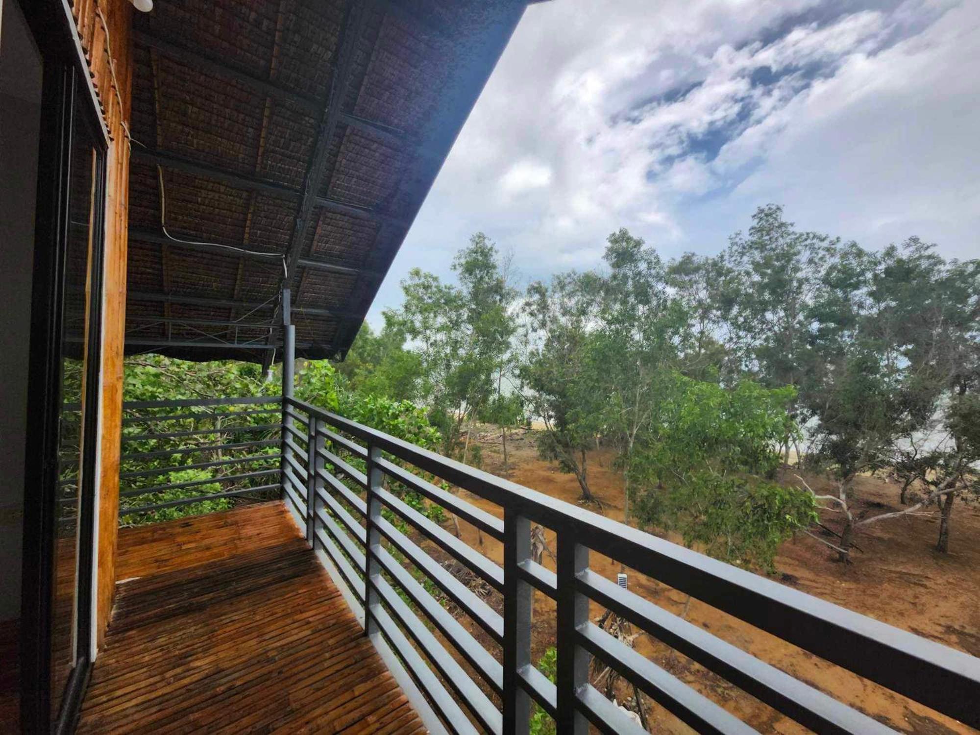 Tree House