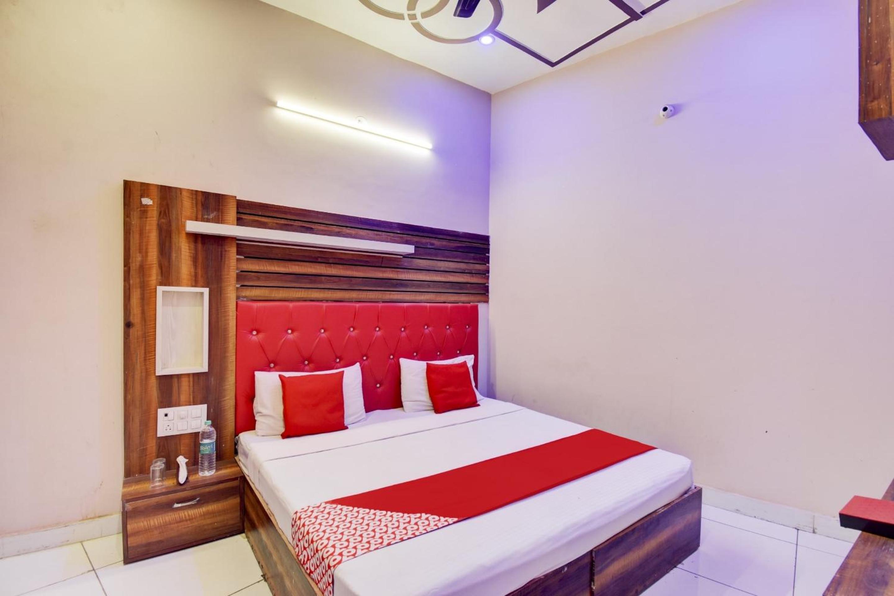 Hotel O Sarovar view 3