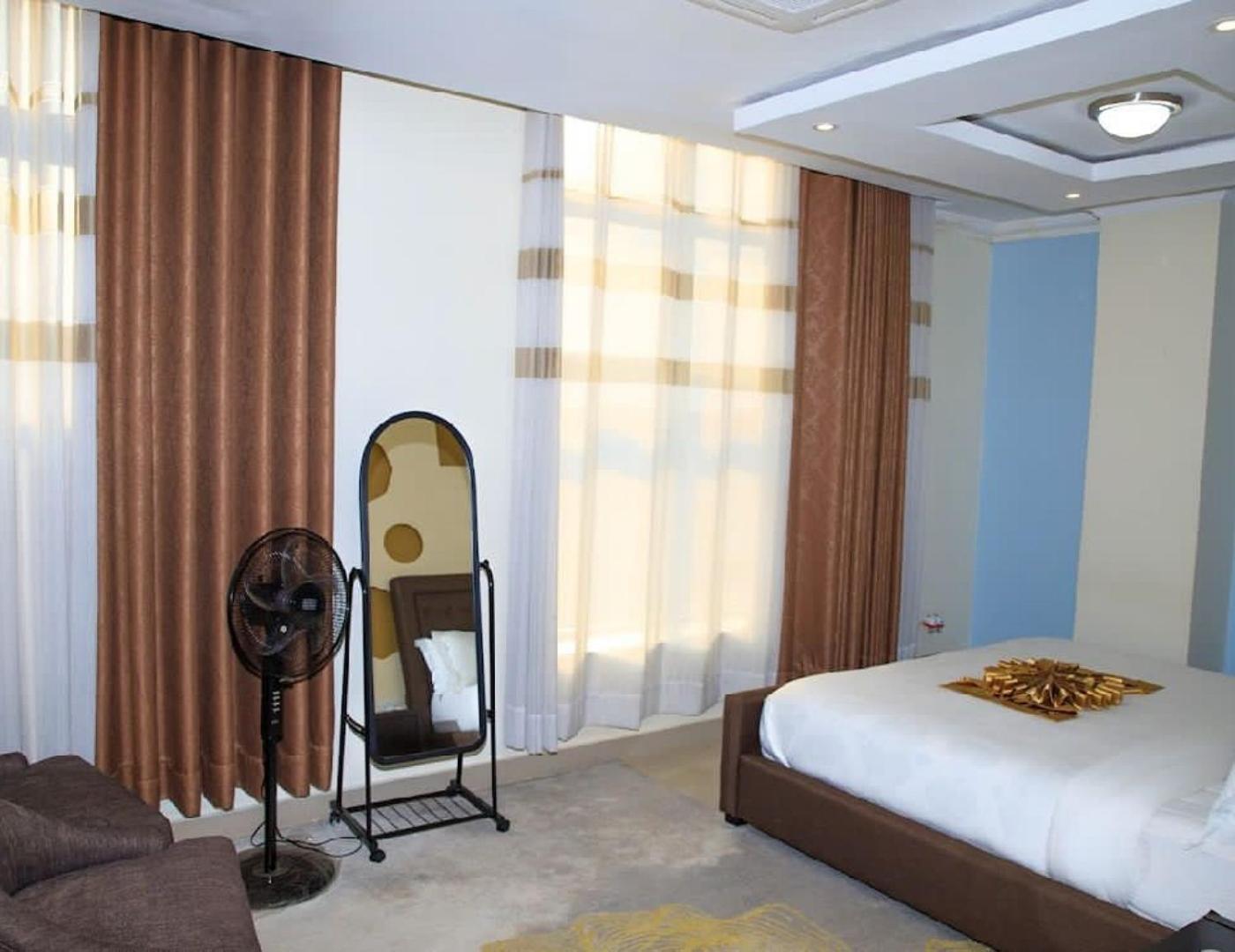 COMFY APARTMENTS