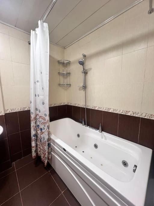 SeaView Classic Family apartment Baku