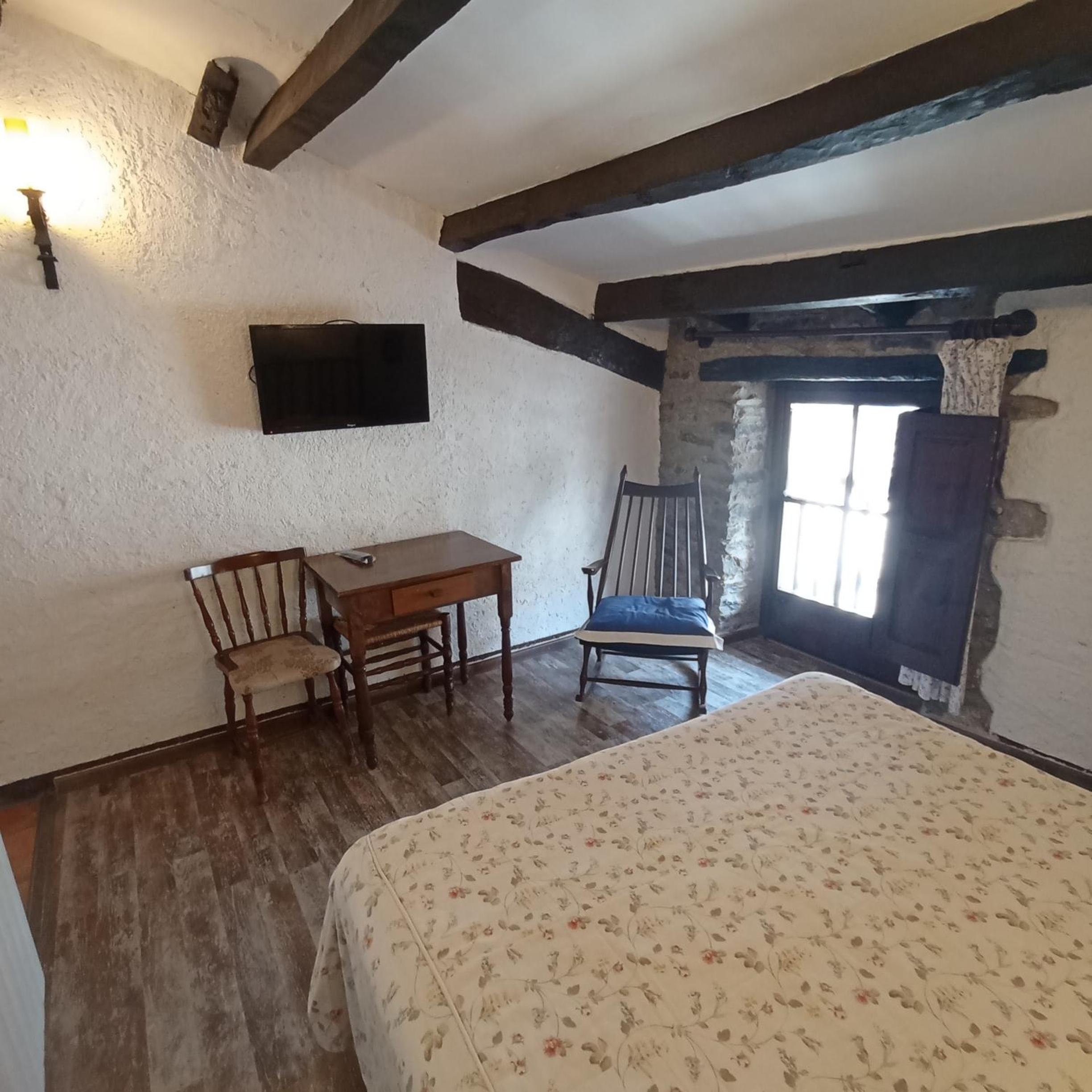 Apartaments Can Lo
