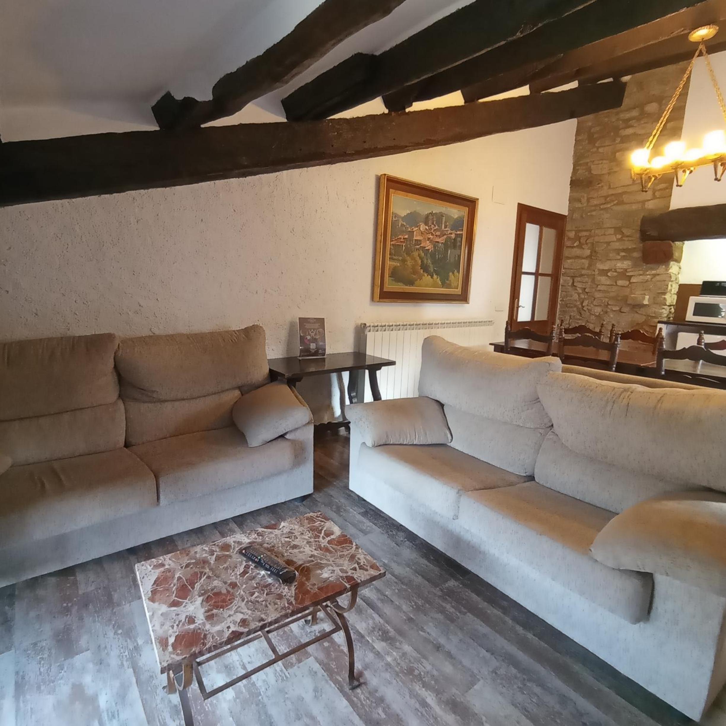 Apartaments Can Lo