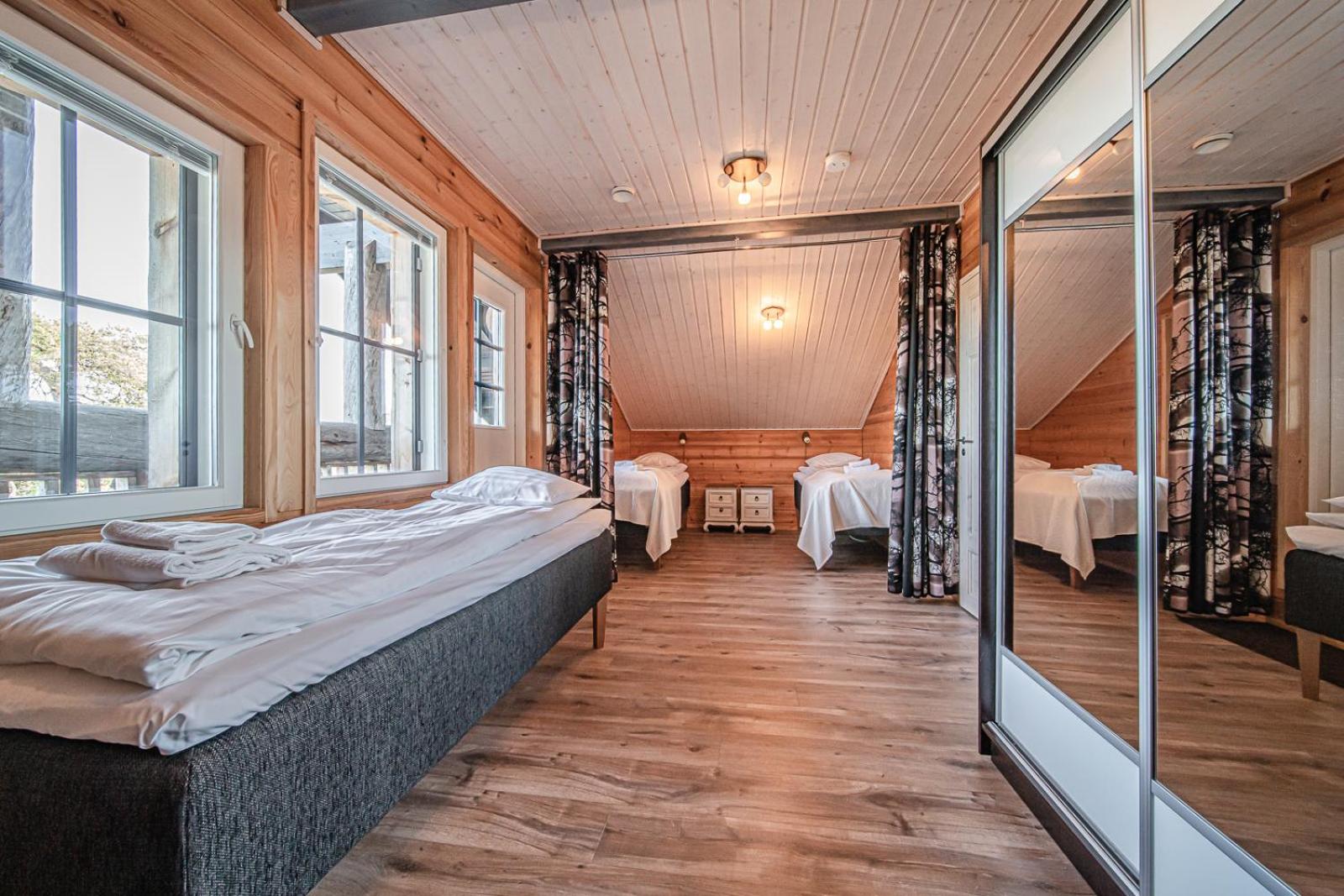 Villa Icehaven by Aavalevi
