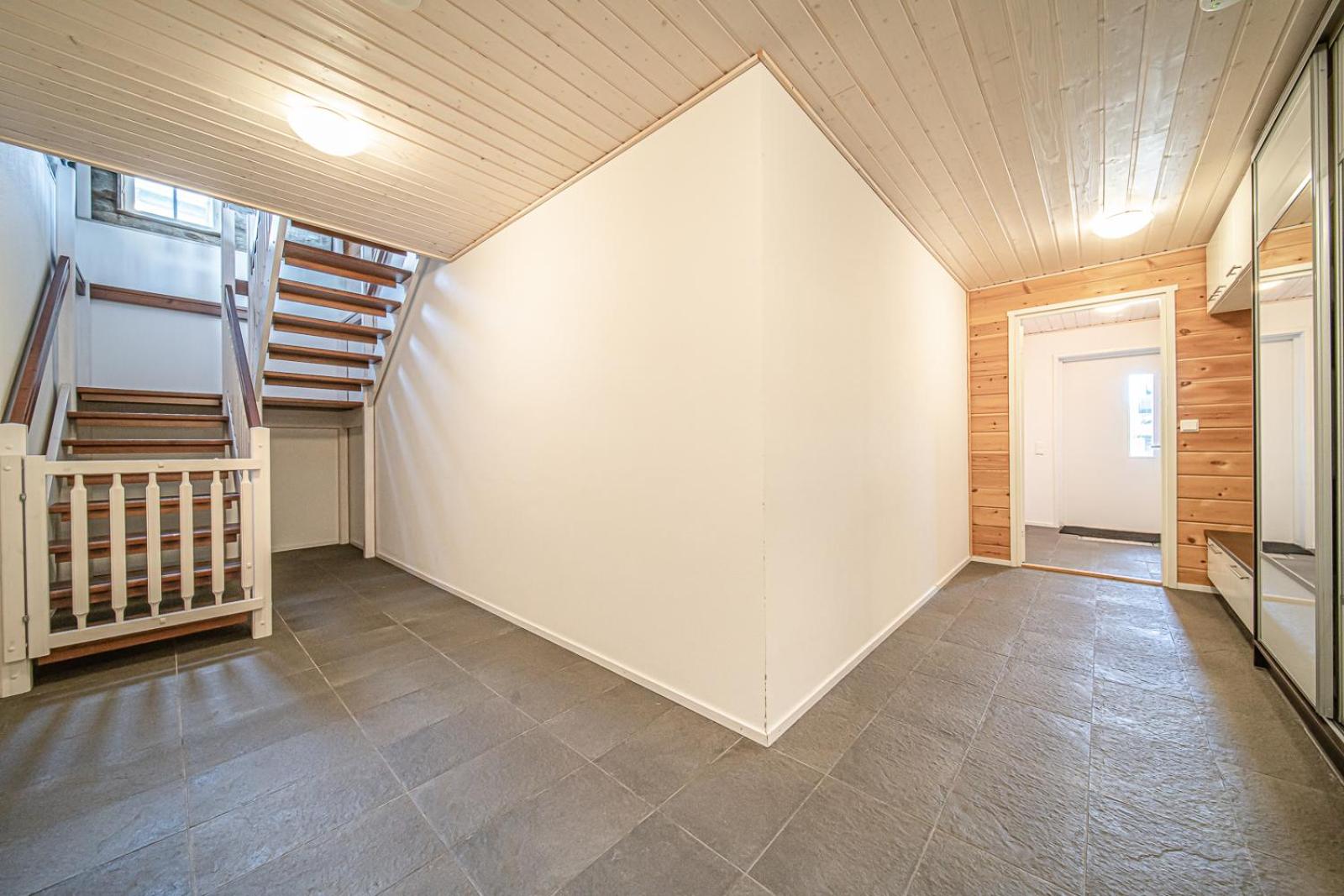 Villa Icehaven by Aavalevi