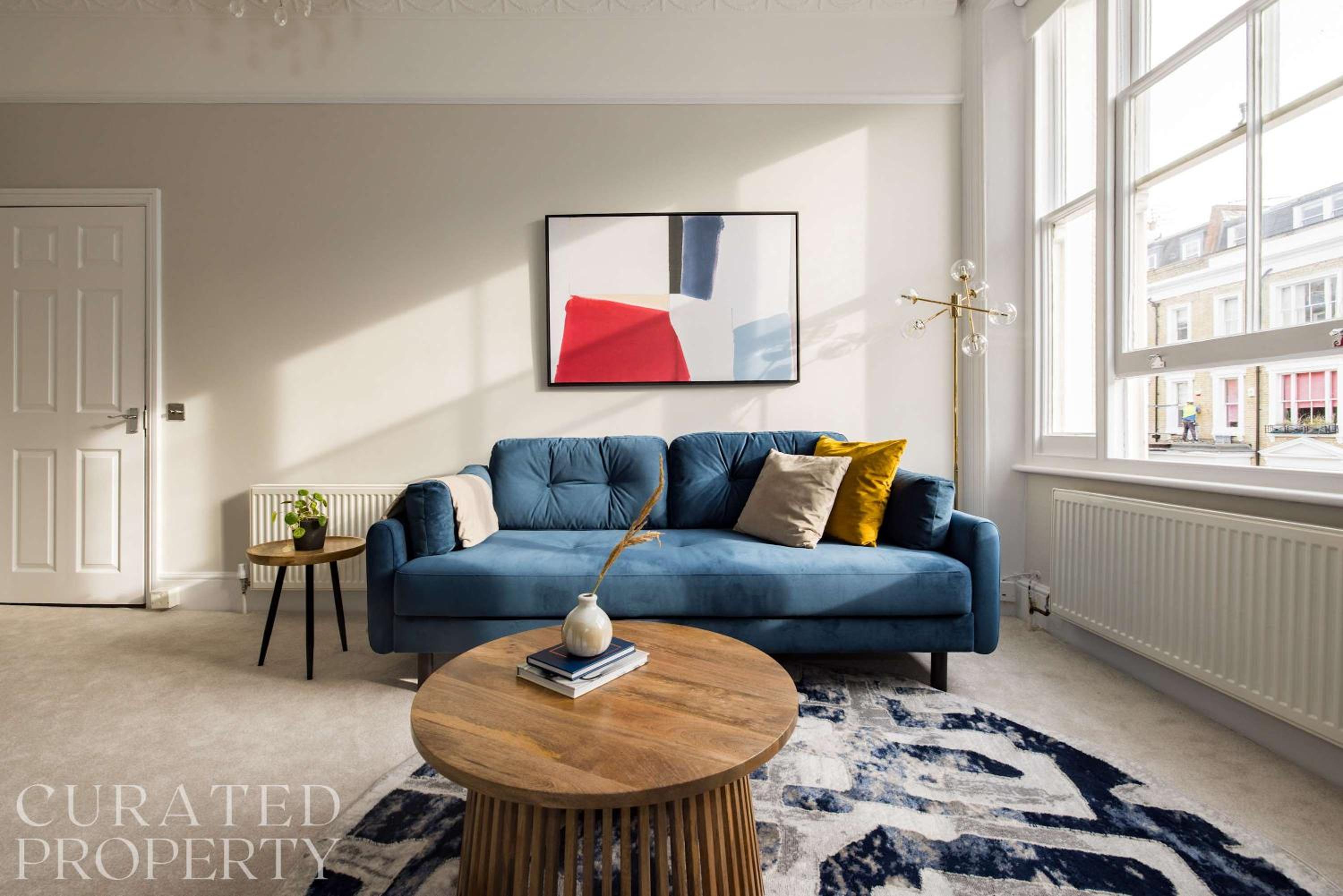 Chic & Sunlit Earls Court Flat