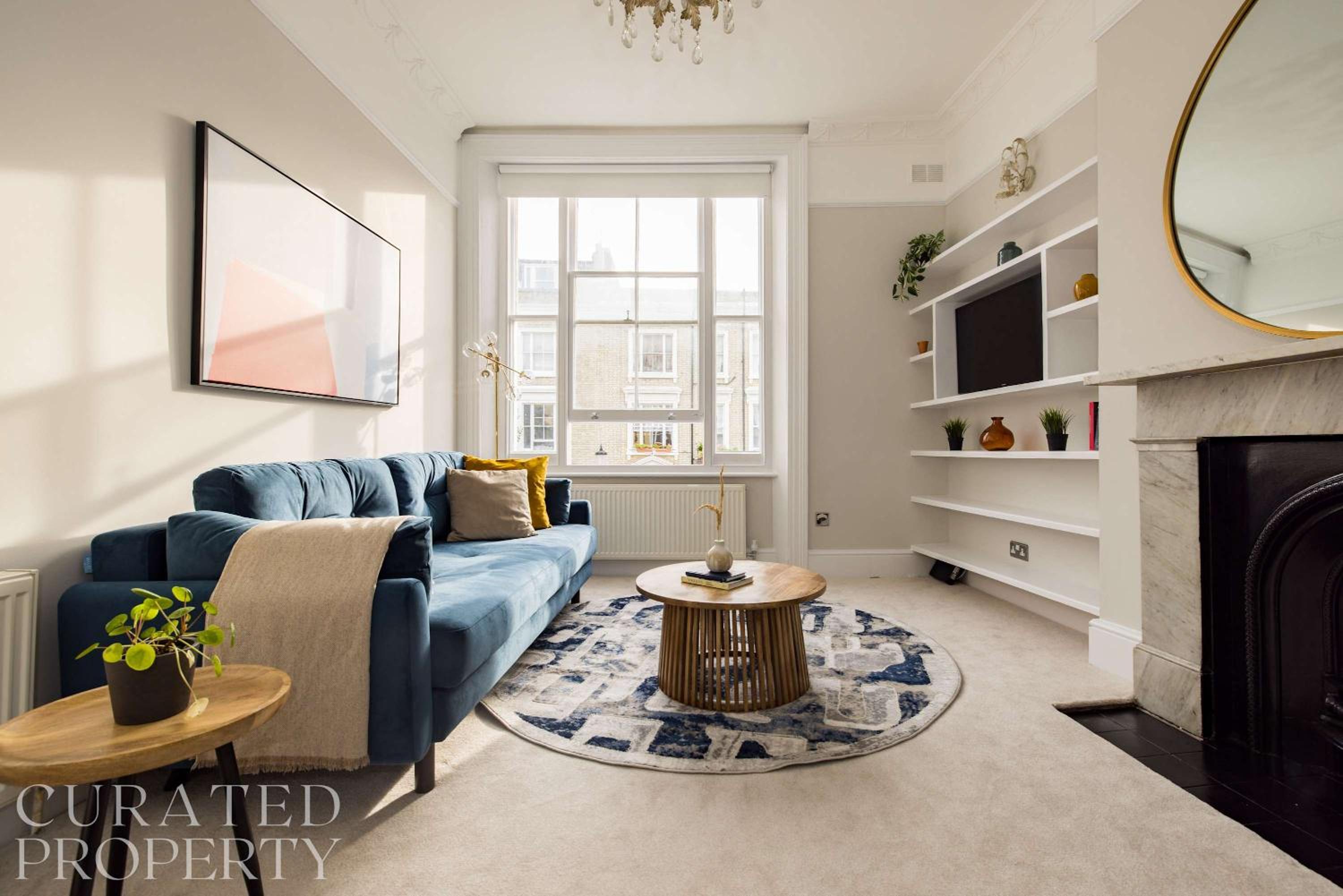 Chic & Sunlit Earls Court Flat