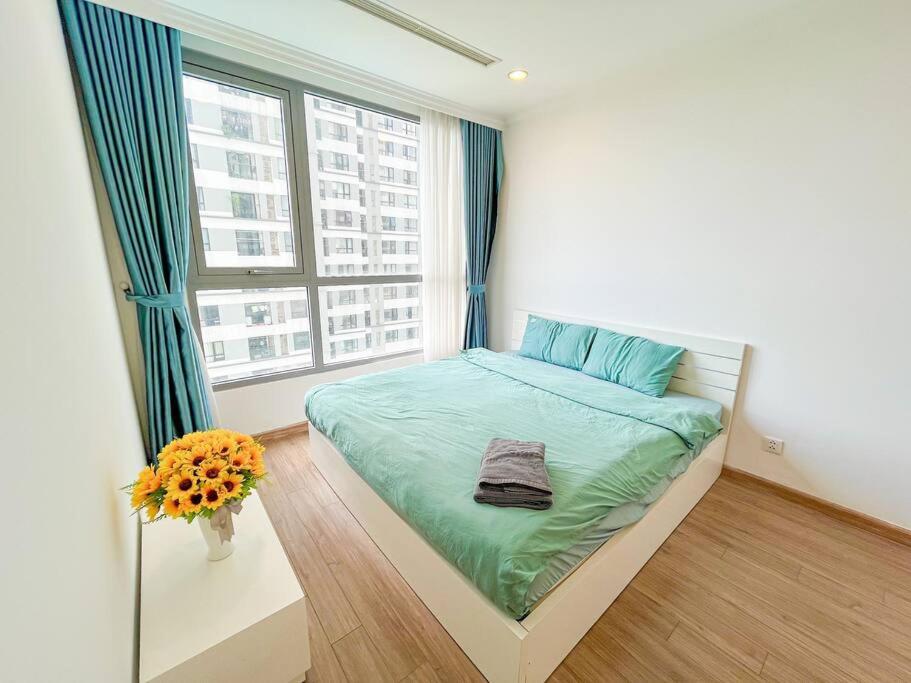 Căn hộ 4 phòng ngủ rộng,thoáng mát, view bể bơi