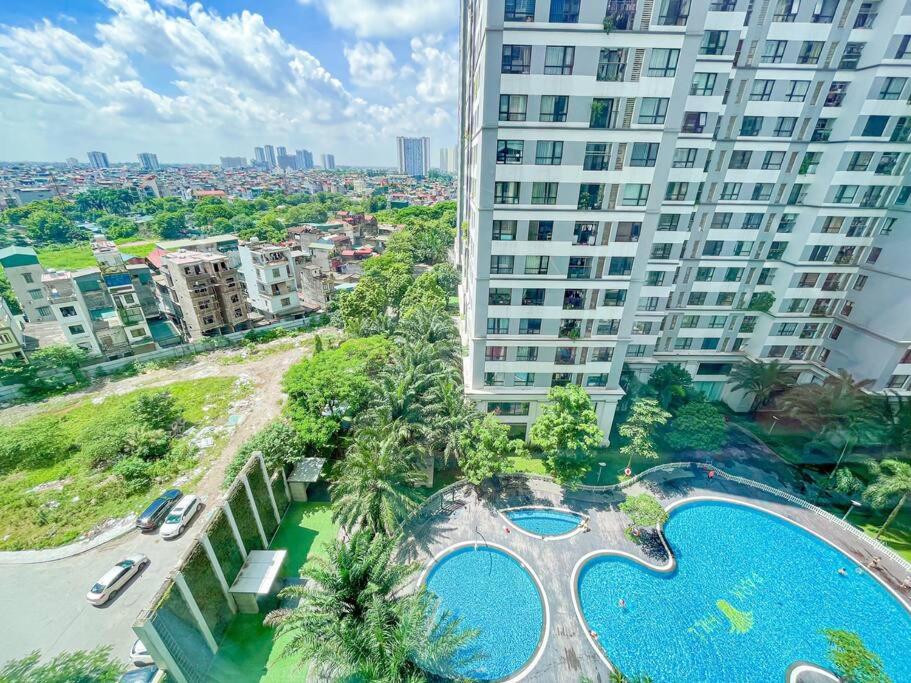 Căn hộ 4 phòng ngủ rộng,thoáng mát, view bể bơi