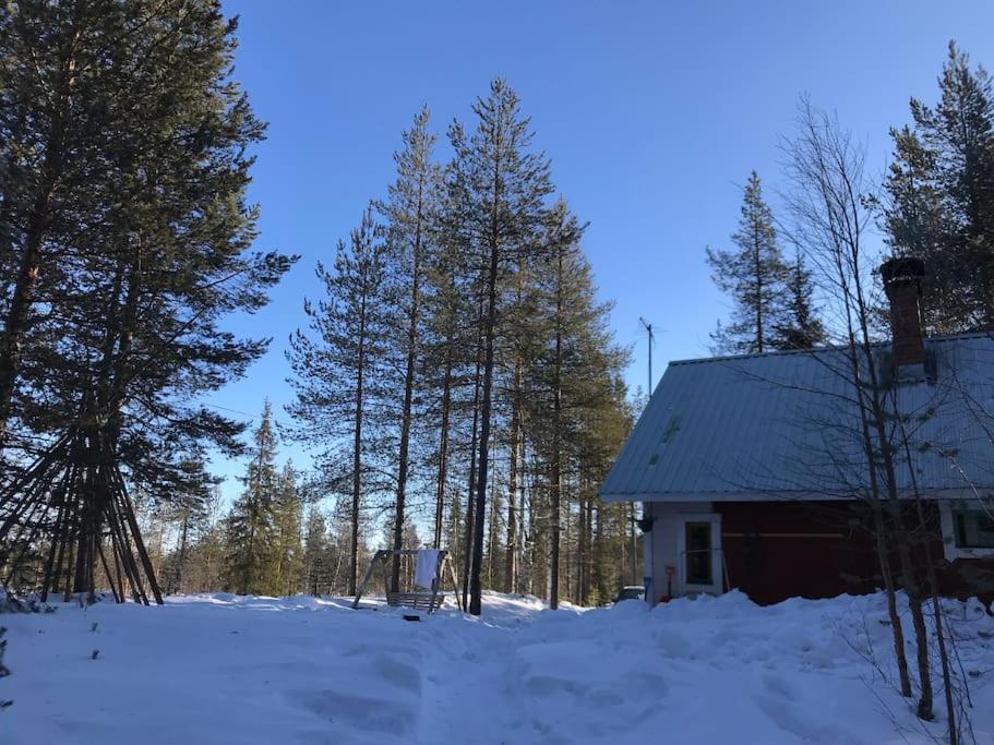 Tievaharju Cabin