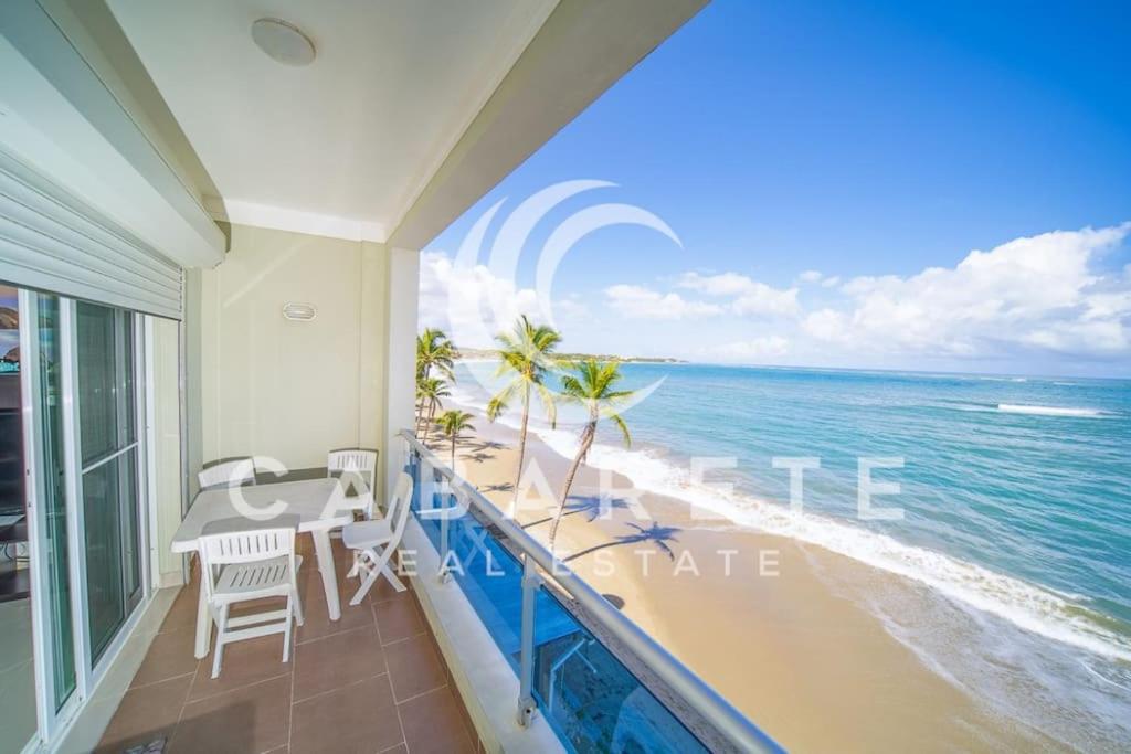 Beachfront penthouse, in Cabarete Bay, Center