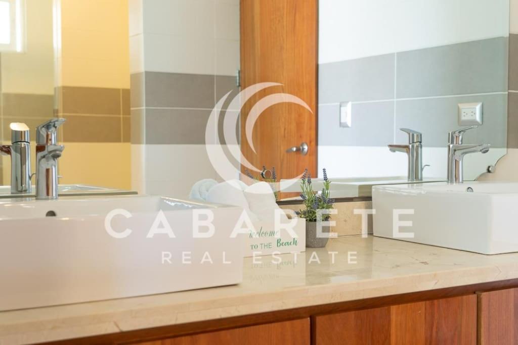 Beachfront penthouse, in Cabarete Bay, Center