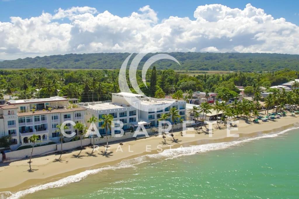 Beachfront penthouse, in Cabarete Bay, Center