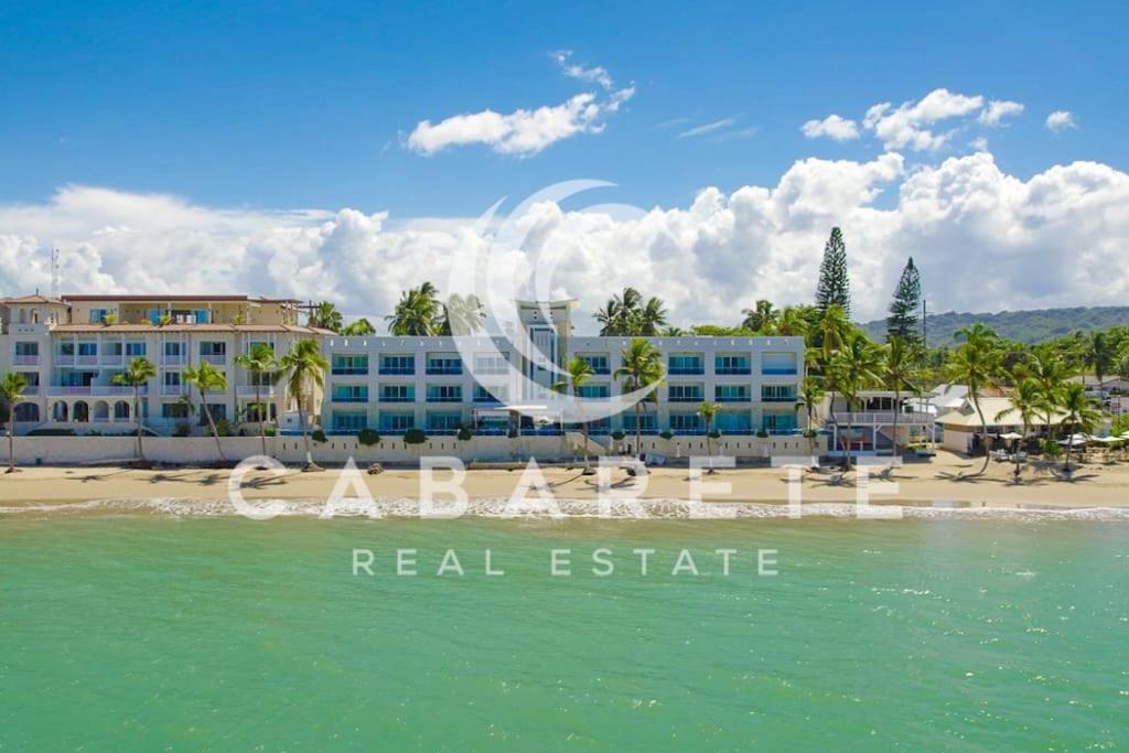 Beachfront penthouse, in Cabarete Bay, Center