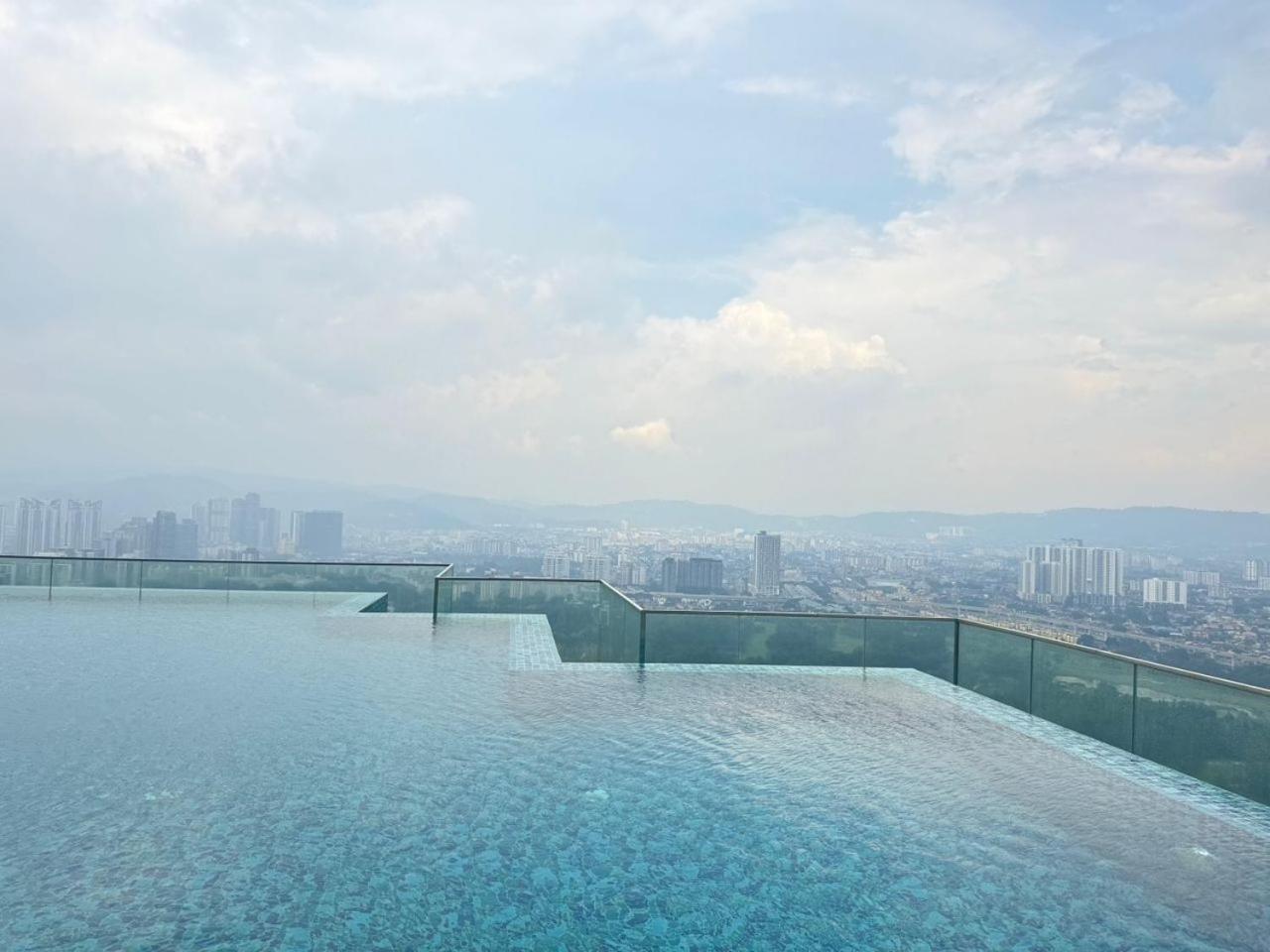 Crown Suites The Manor KLCC Kuala Lumpur City Center