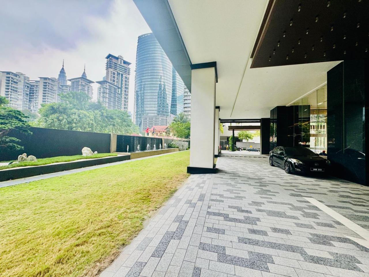 Crown Suites The Manor KLCC Kuala Lumpur City Center
