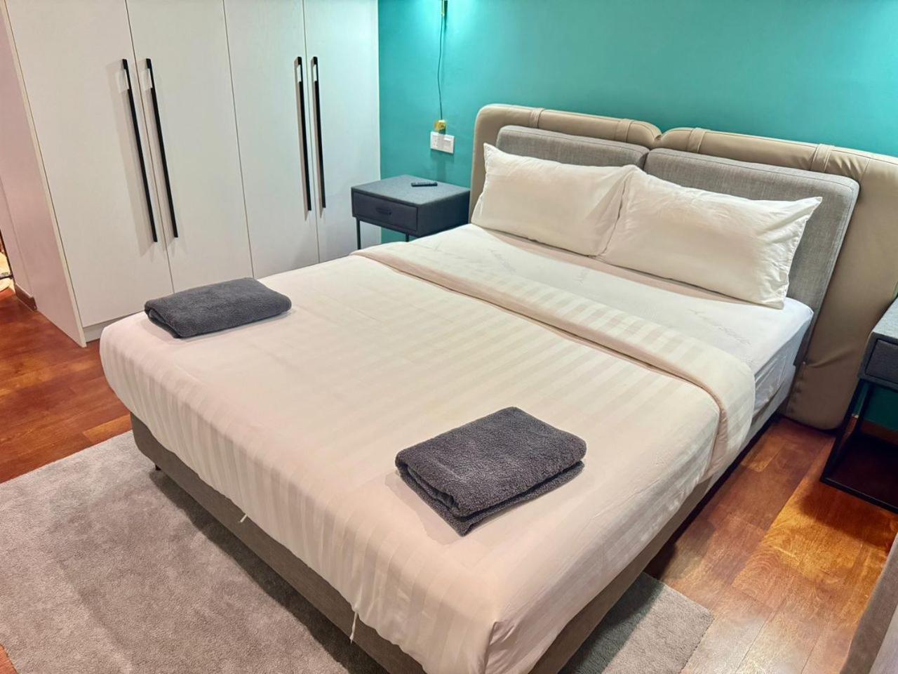 Crown Suites The Manor KLCC Kuala Lumpur City Center