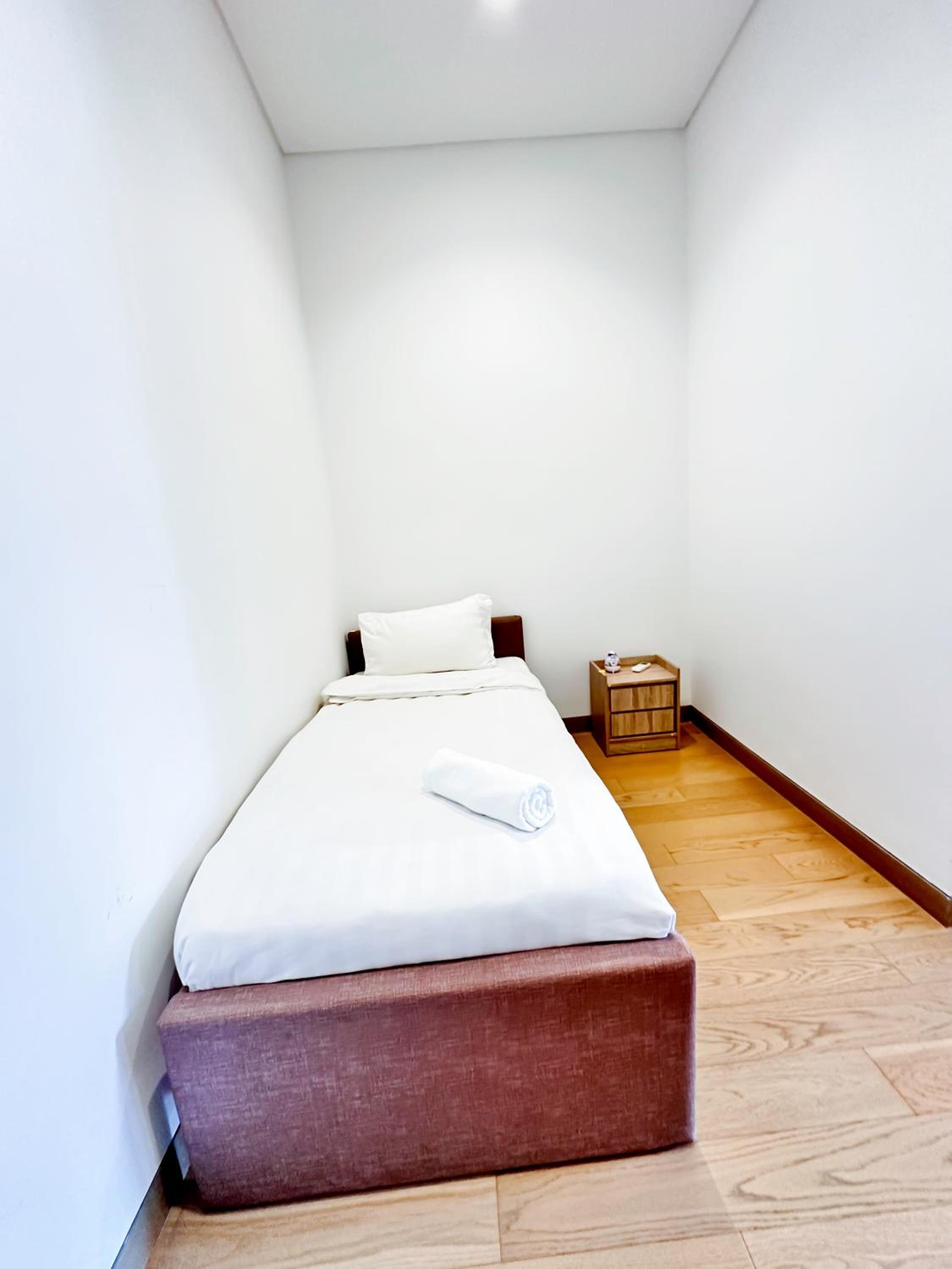 Lucentia Residences By Moonlight Home Stay!