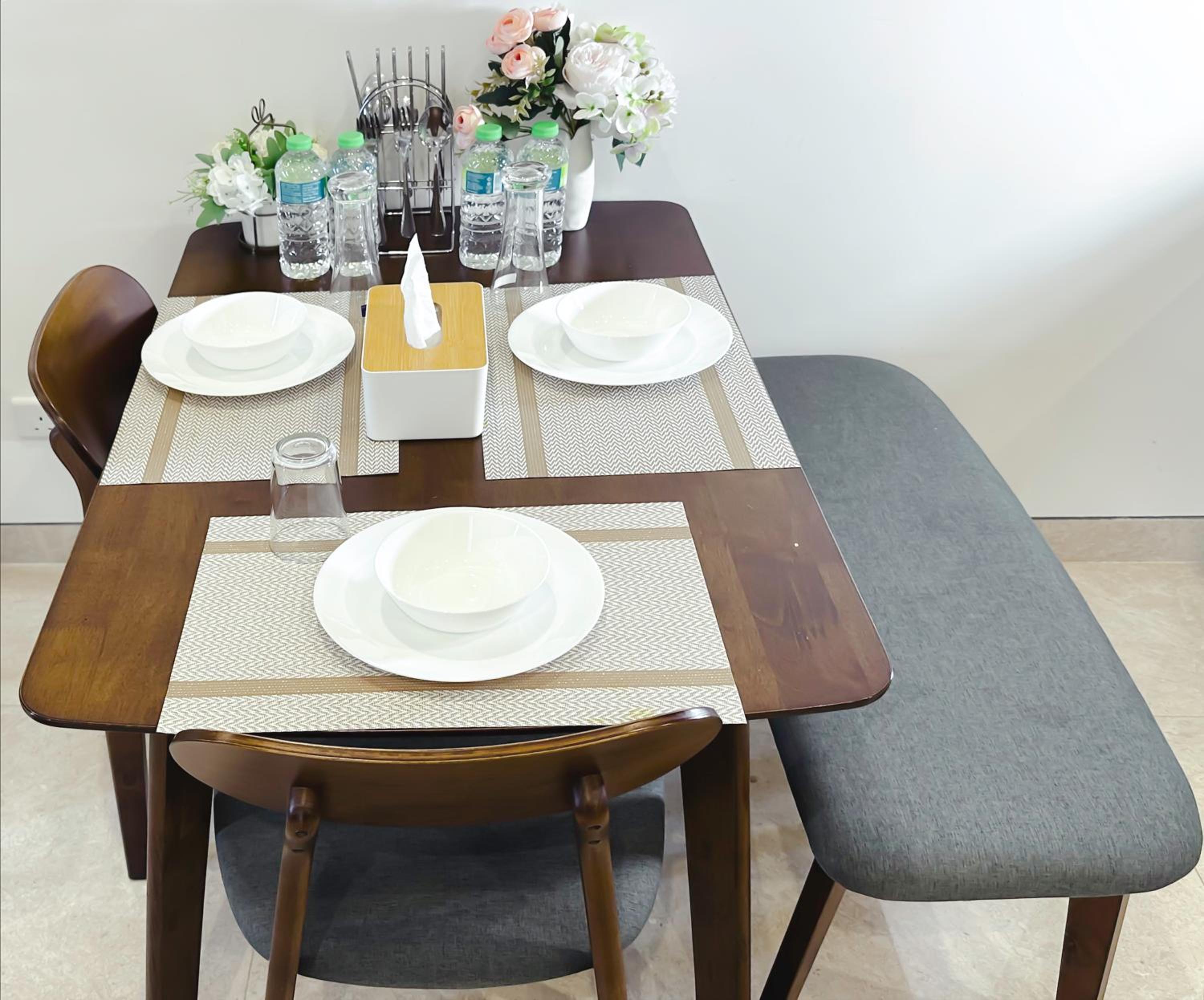 Lucentia Residences By Moonlight Home Stay!