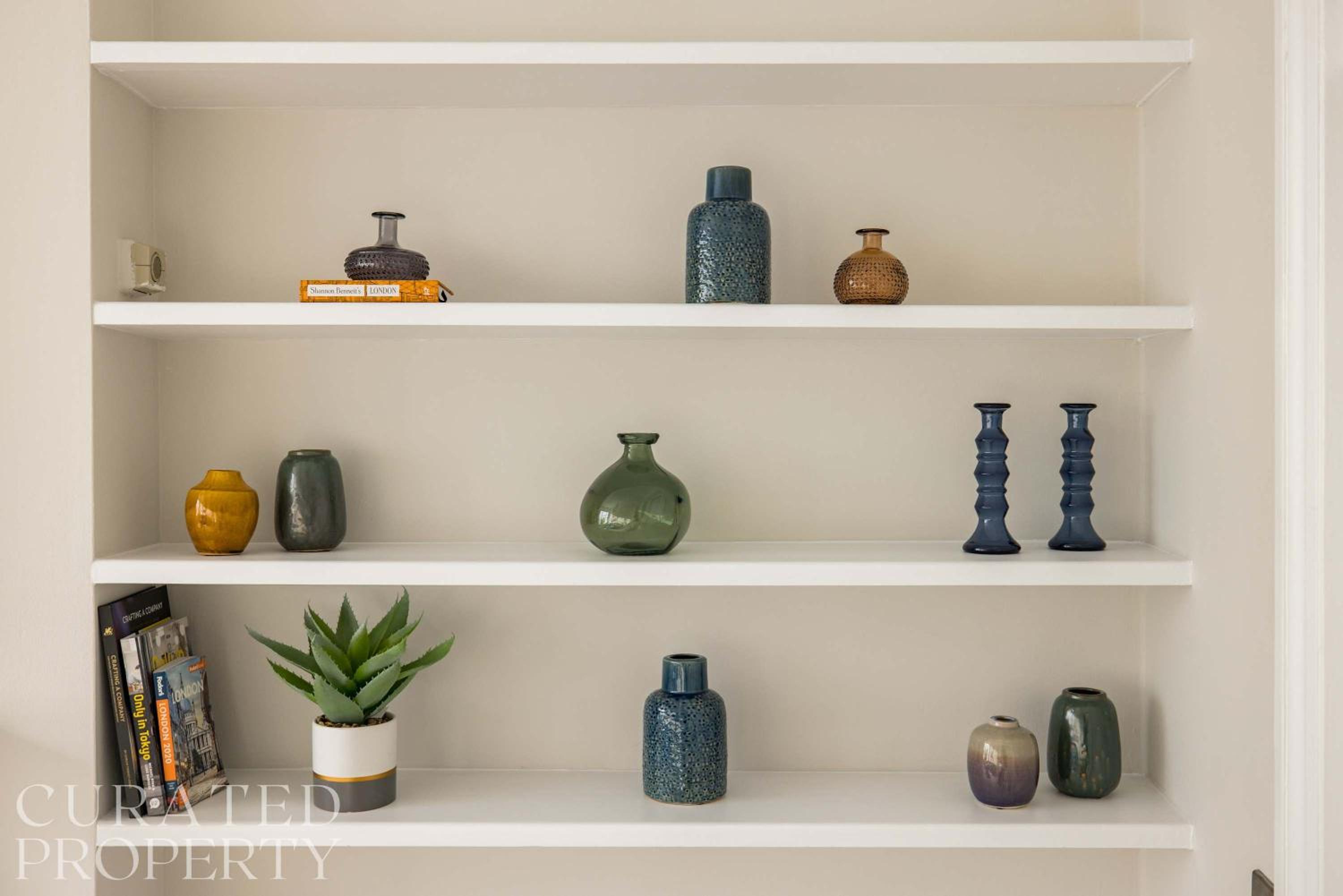 Chic & Sunlit Earls Court Flat