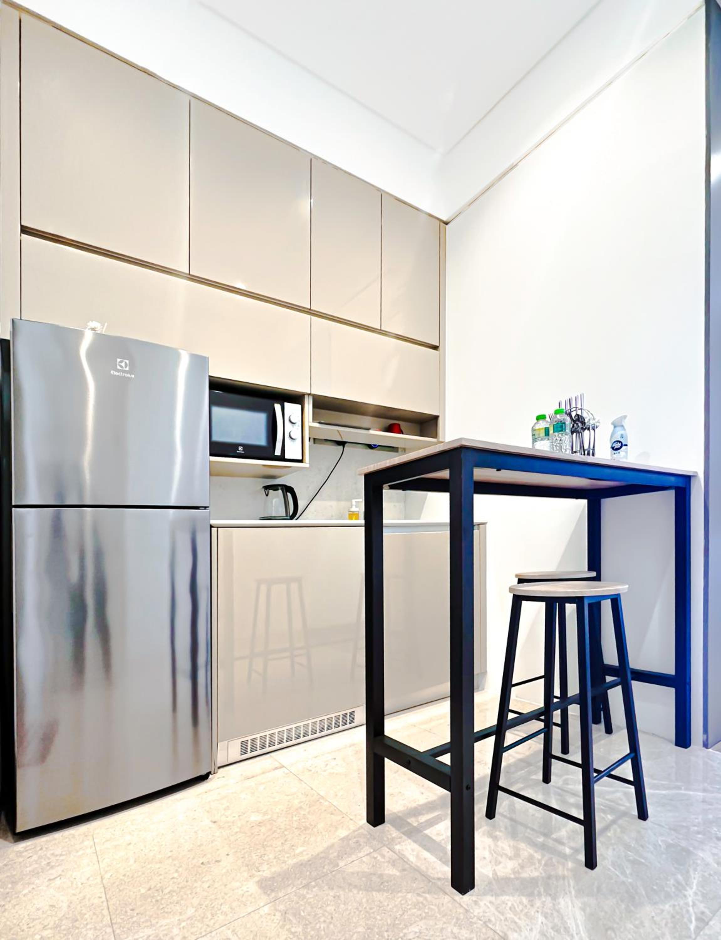 Lucentia Residences By Moonlight Home Stay!