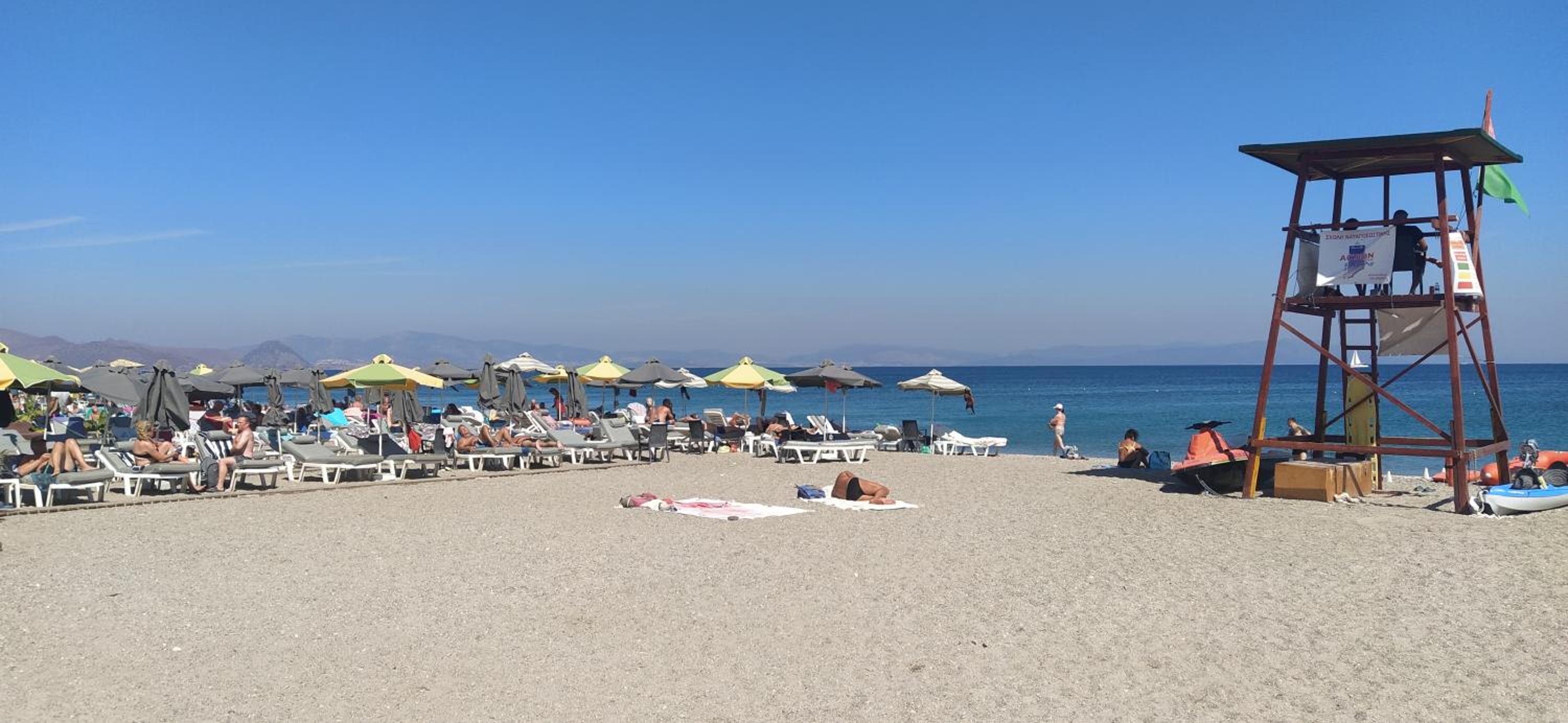 Bright & Comfy Apartments near the beach