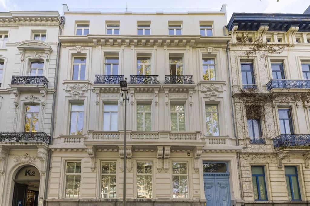 Luxurious 3 Bedrooms City Center