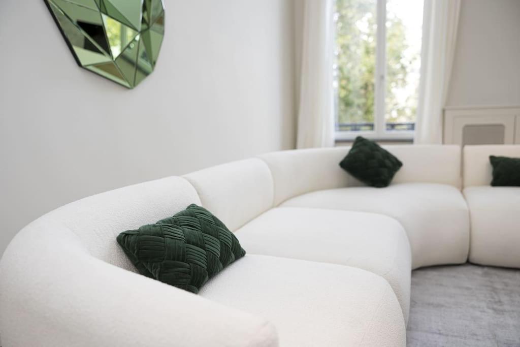 Luxurious 3 Bedrooms City Center