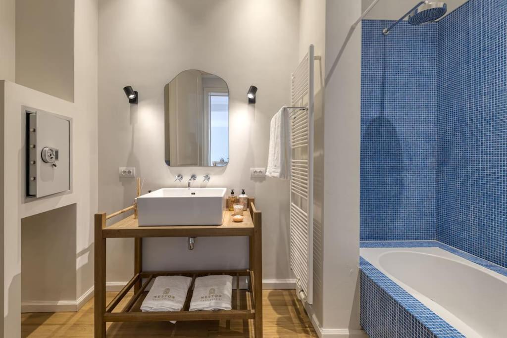 Luxurious 3 Bedrooms City Center