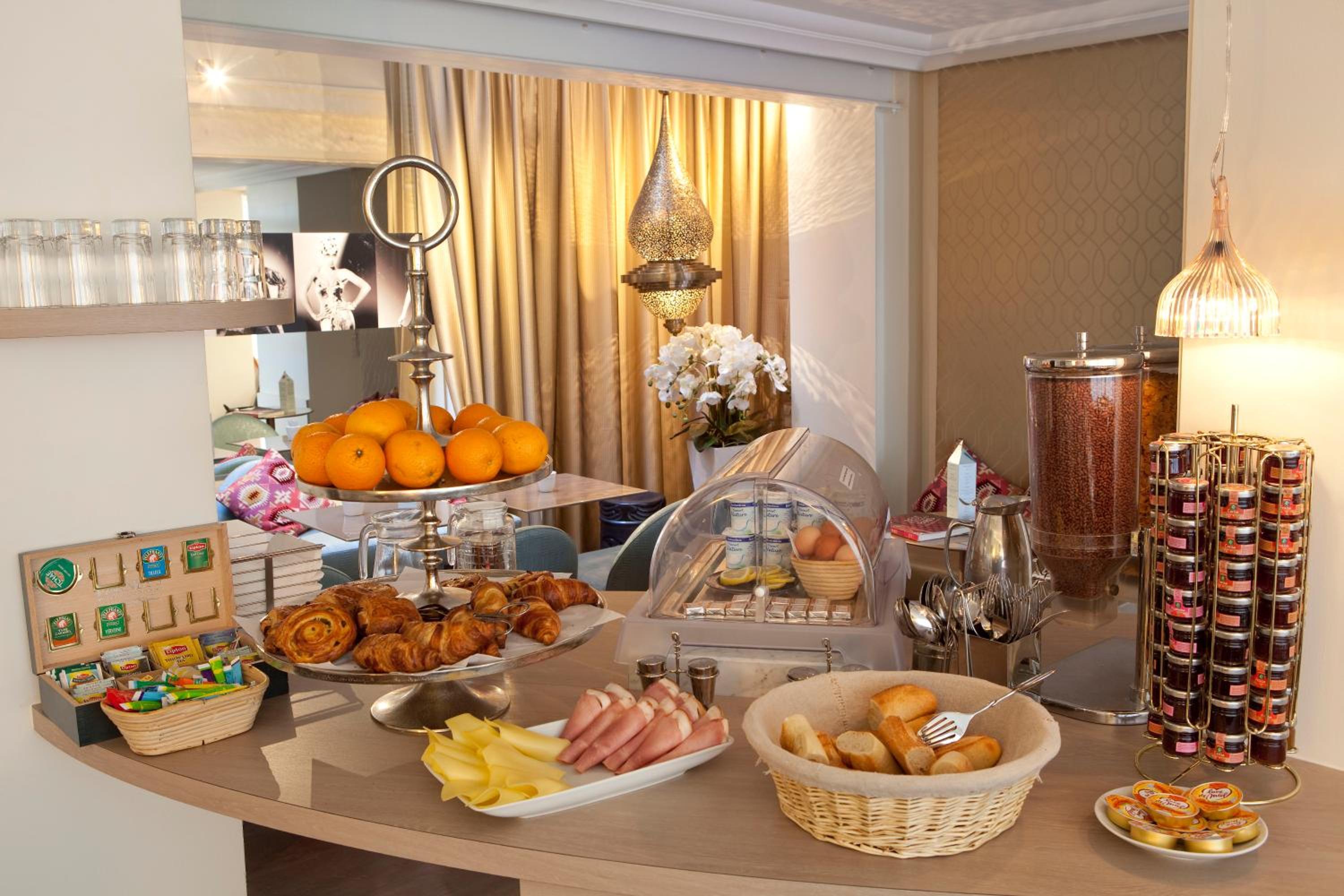 Hôtel Mayet en Paris — dining