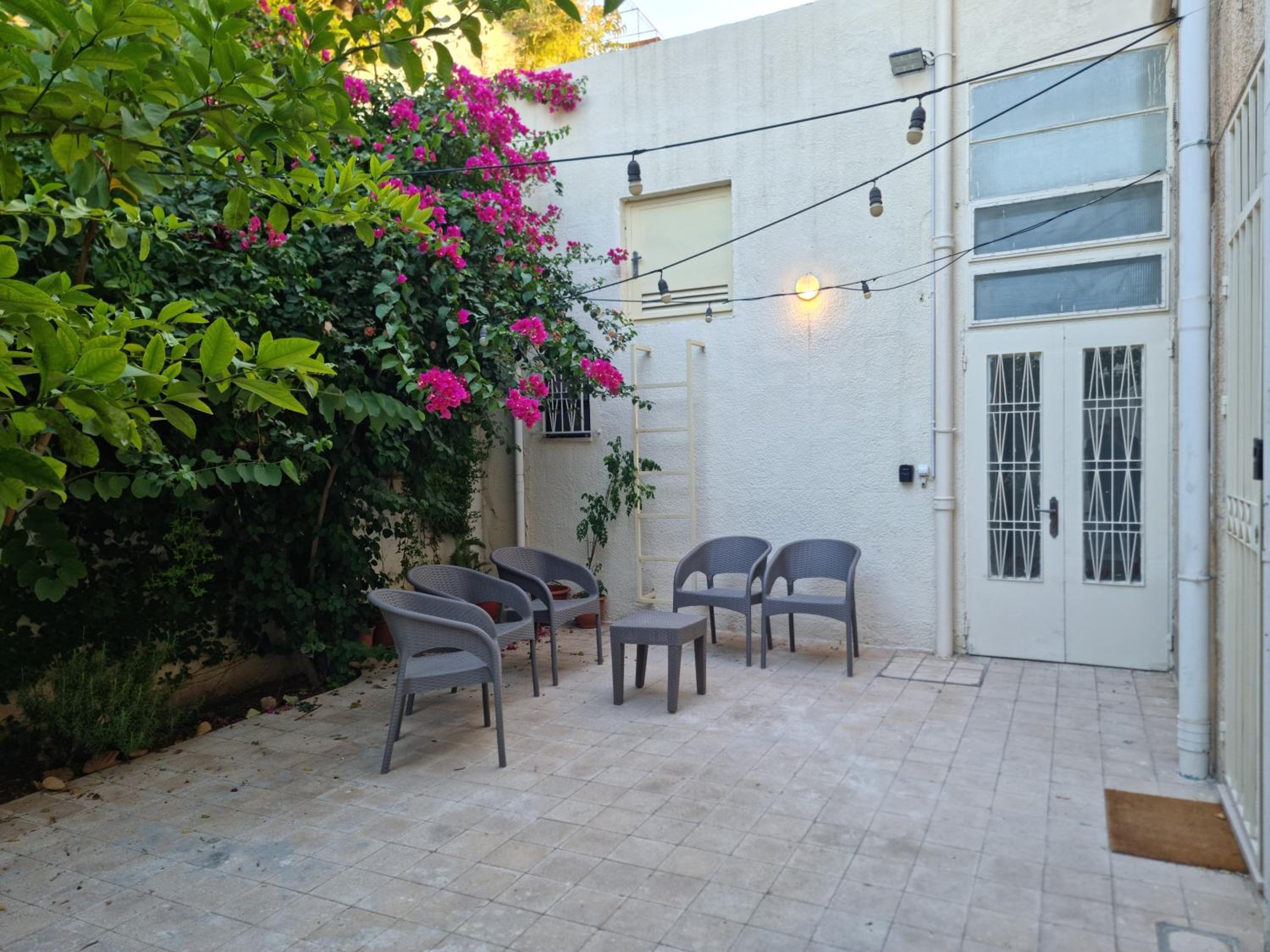 Downtown Living Boutique Apartments view 3