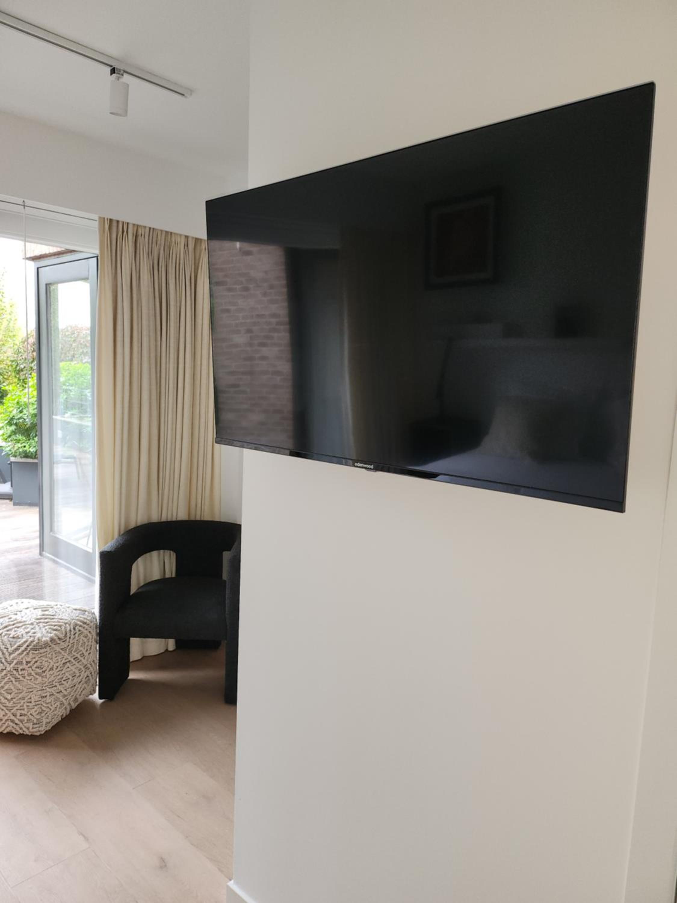 Business Accommodation 'Garden' Living Intimate
