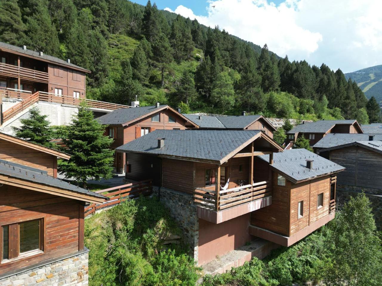 Exclusiva Cabaña en Incles - Vistas al Valle & Pistas de Ski Grandvalira - Free Parking