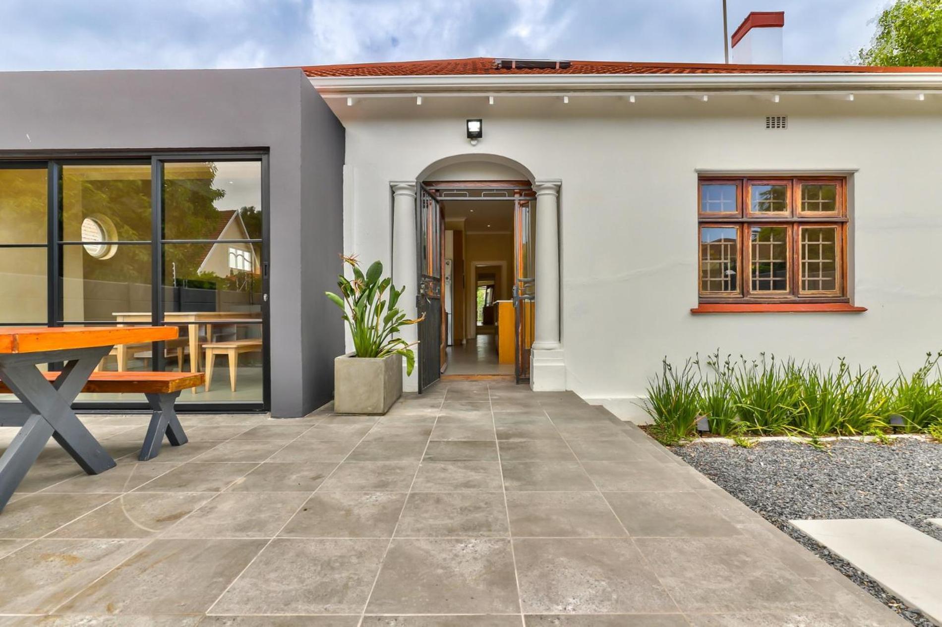 6 bedroom House in Mowbray view 4