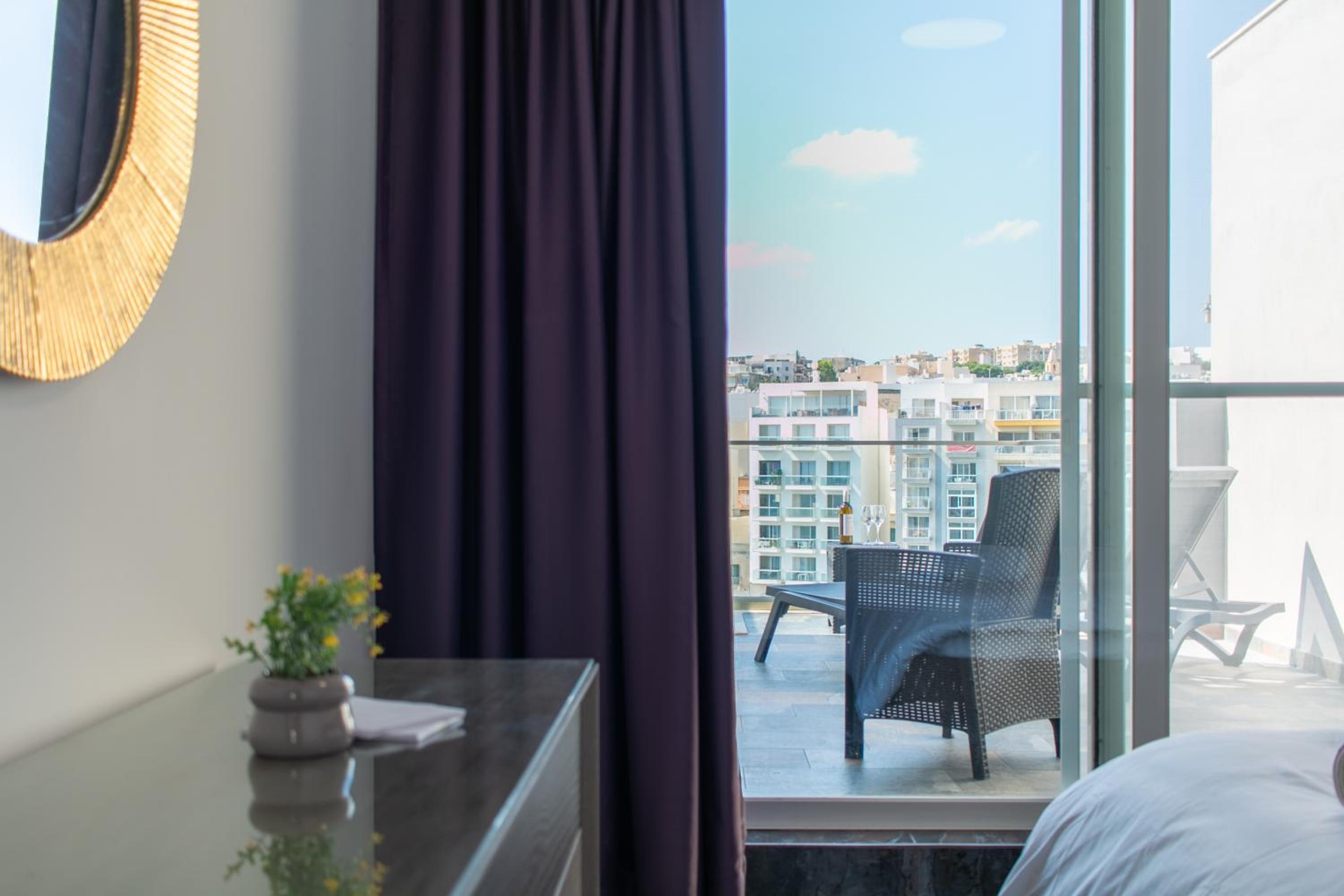 Spinola Duplex Penthouse Deluxe photo 3