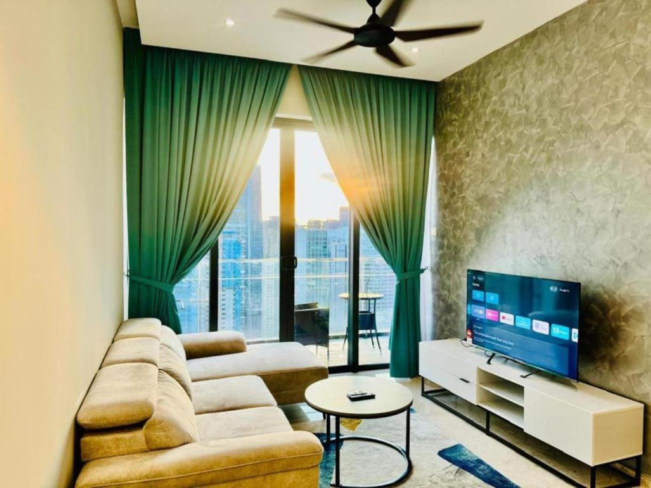 Crown Suites The Manor KLCC Kuala Lumpur City Center