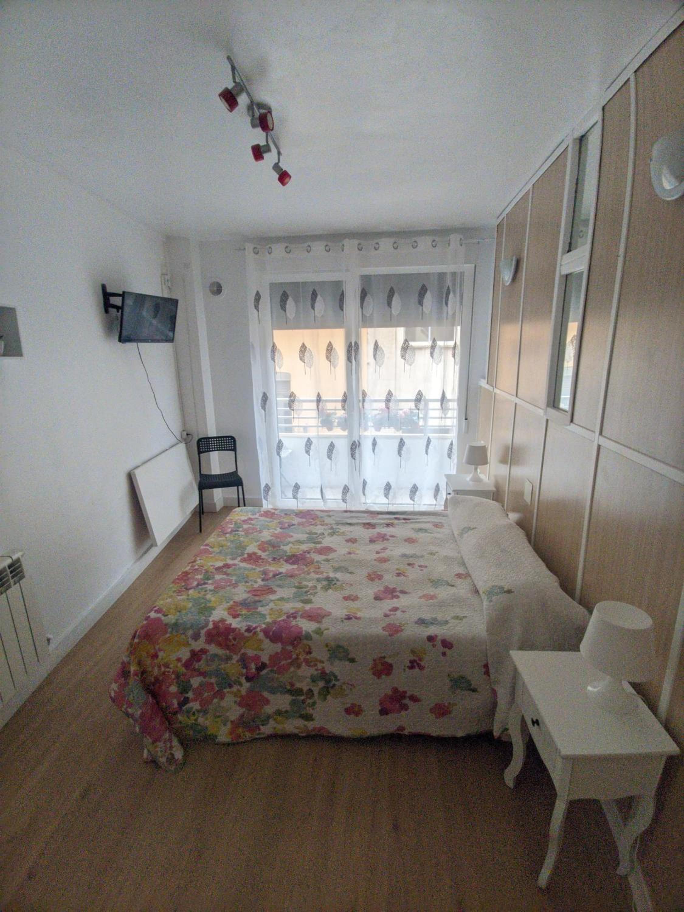 Hostal Sol en Zamora — hotel room