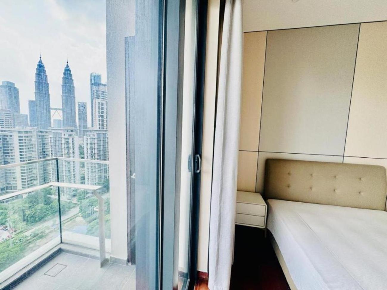 Crown Suites The Manor KLCC Kuala Lumpur City Center