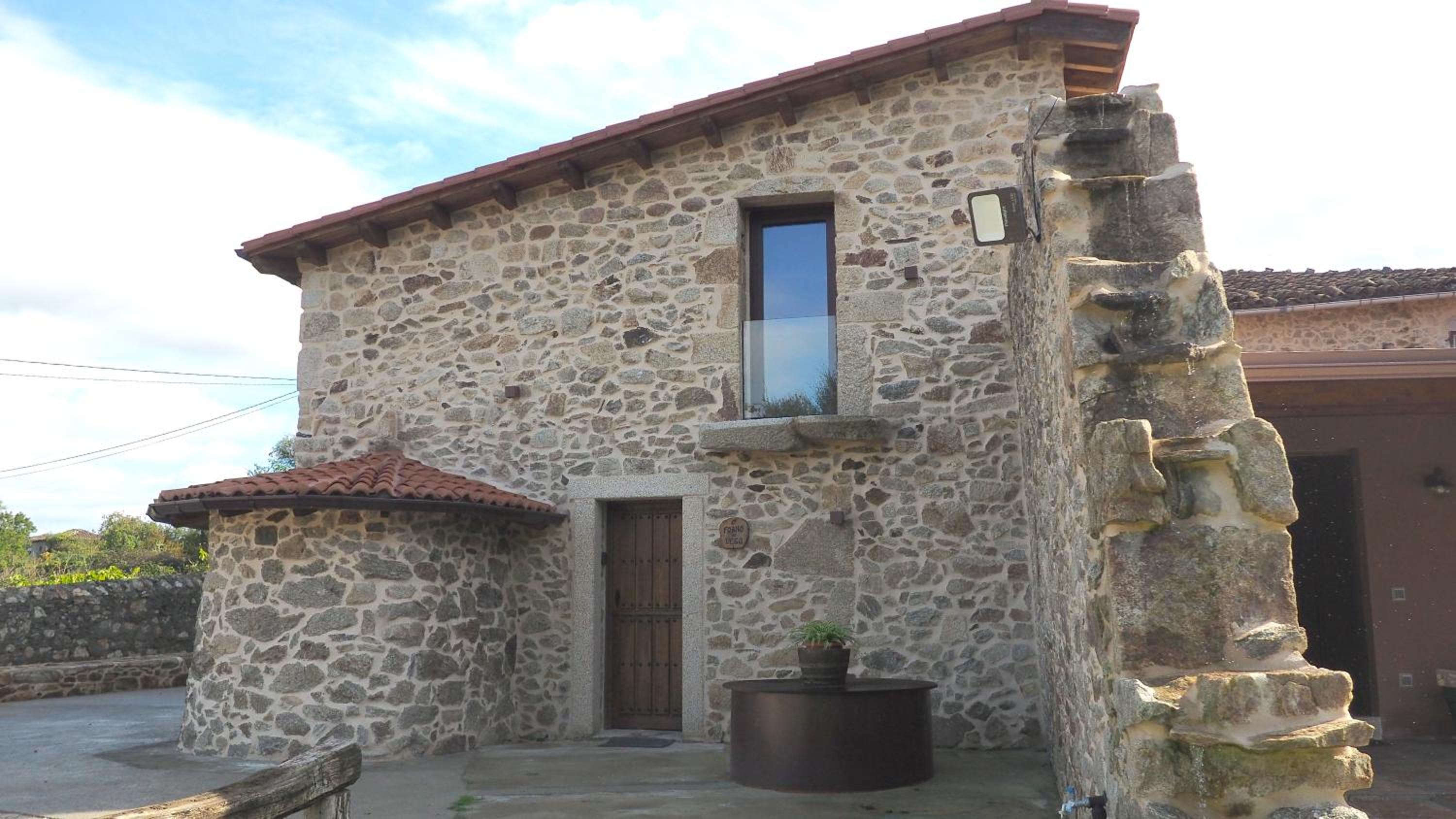 Apartamentos Muralla Sacra