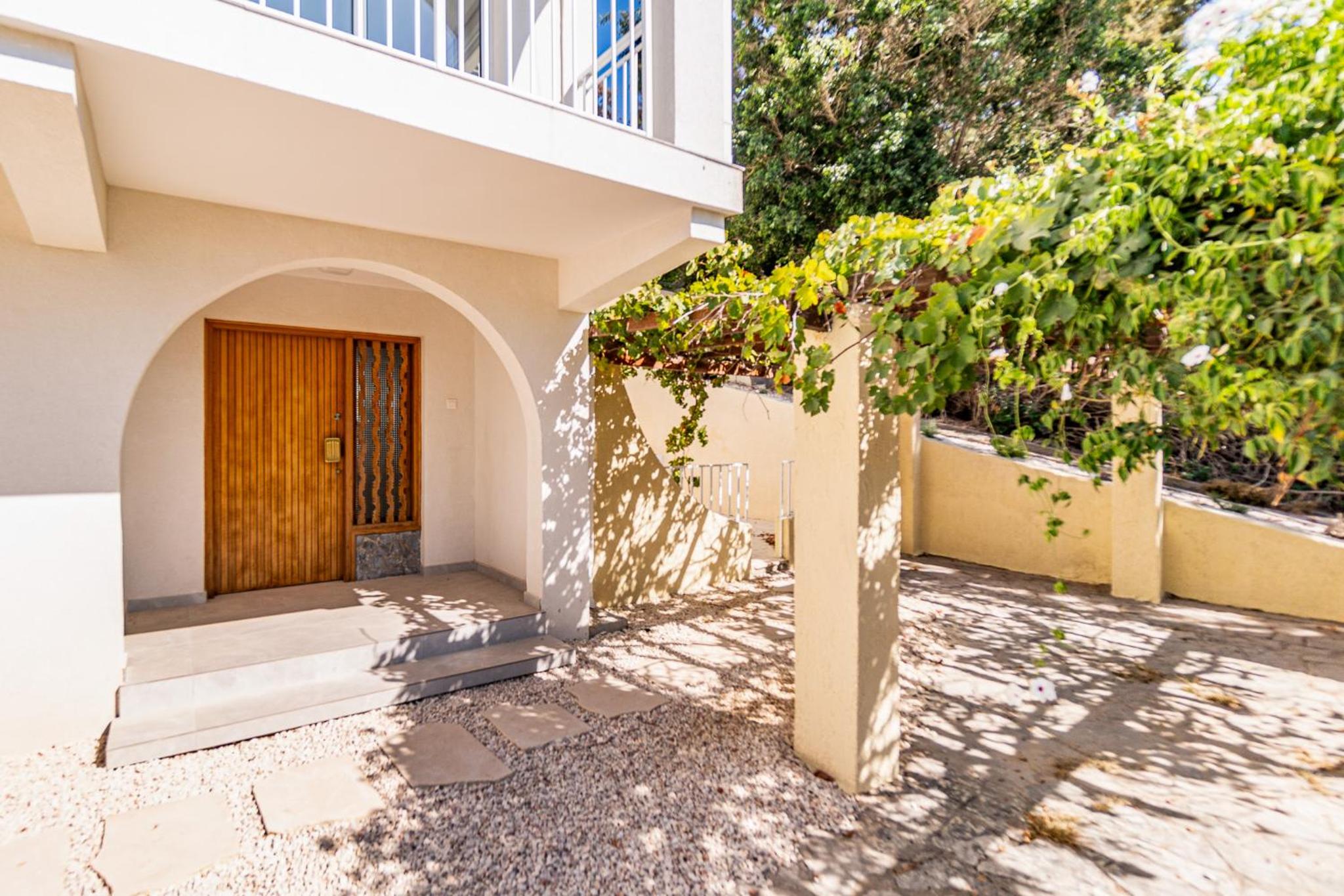 Villa Bettina By Ezoria Villas