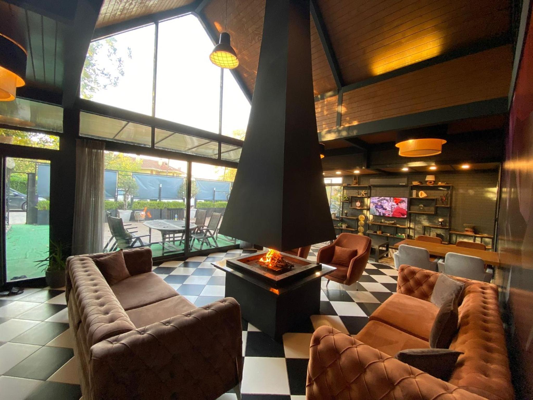 lounge