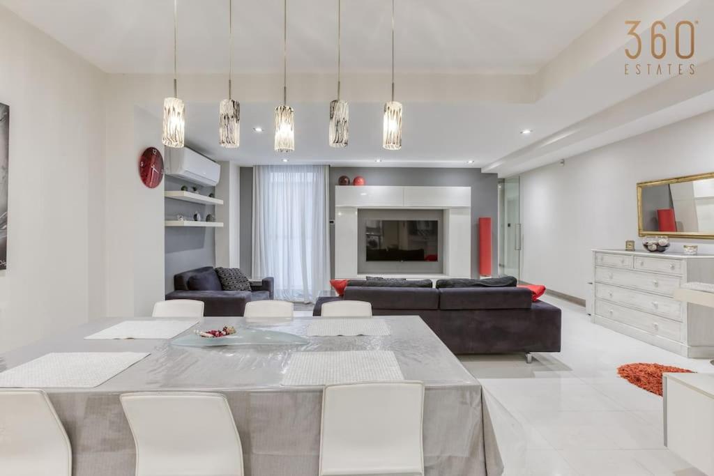 Modern 3BR home with Private Yard & BBQ by 360 Estates view 4