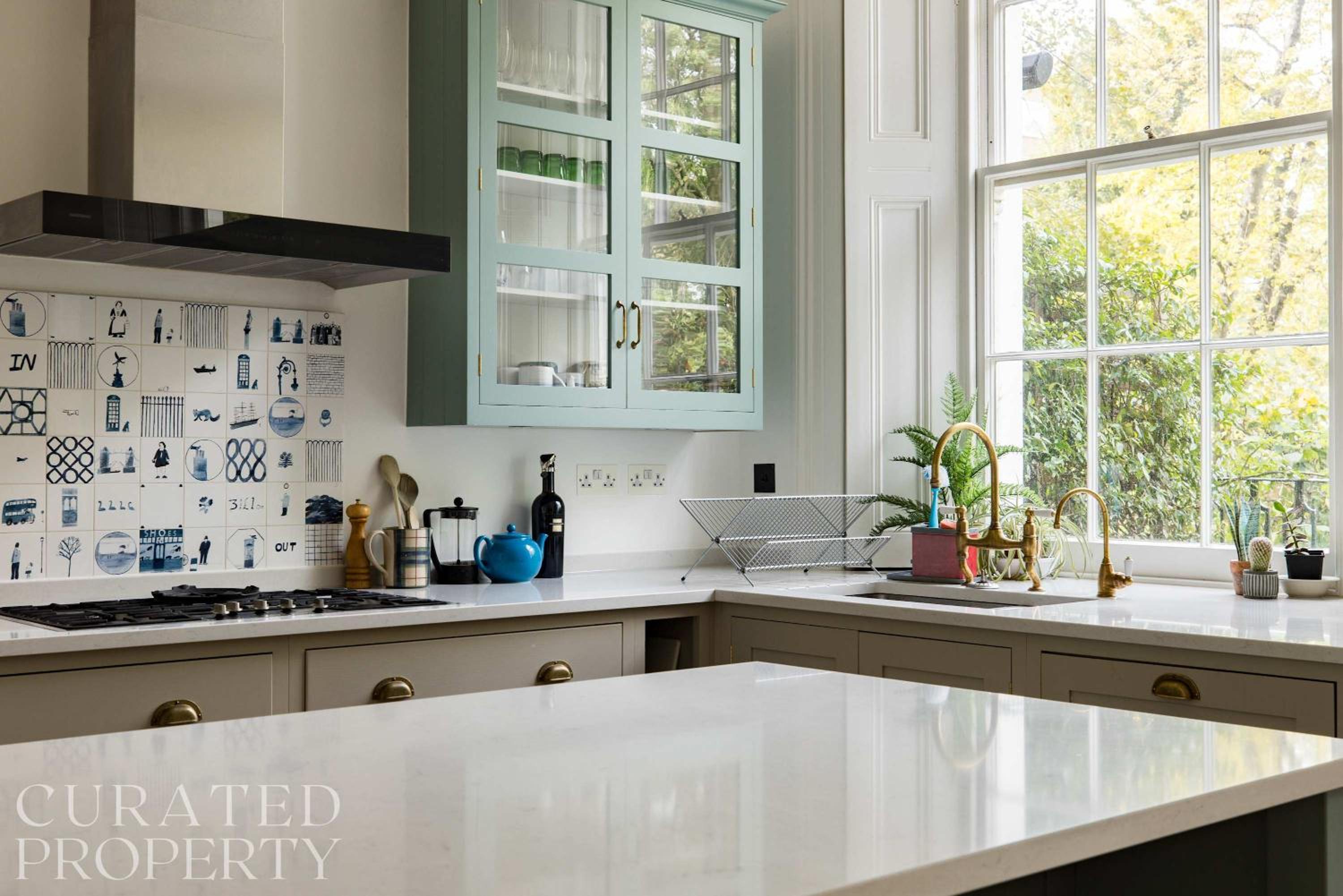 Elegant Primrose Hill Townhouse with Garden view 2