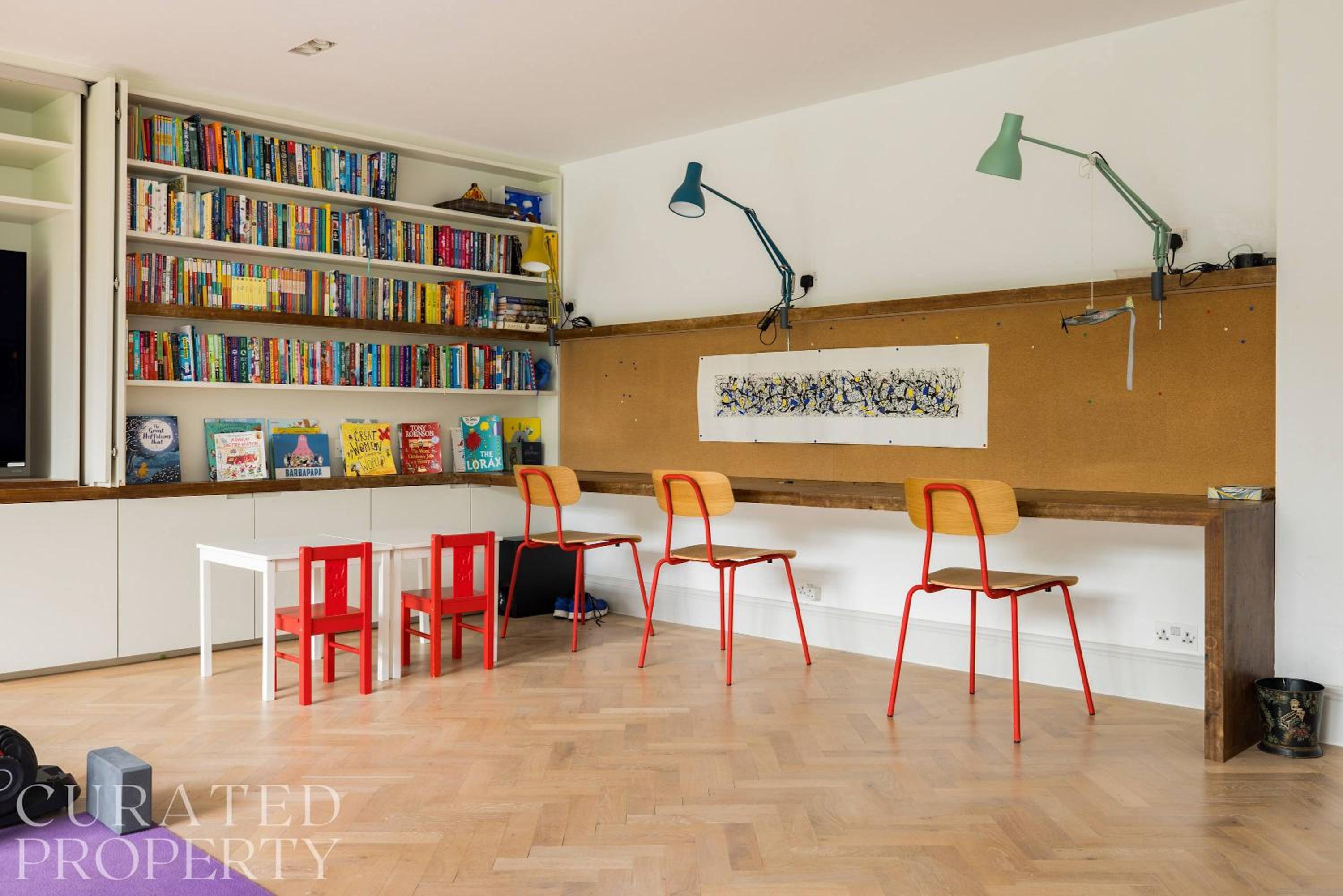 Elegant Primrose Hill Townhouse with Garden view 3