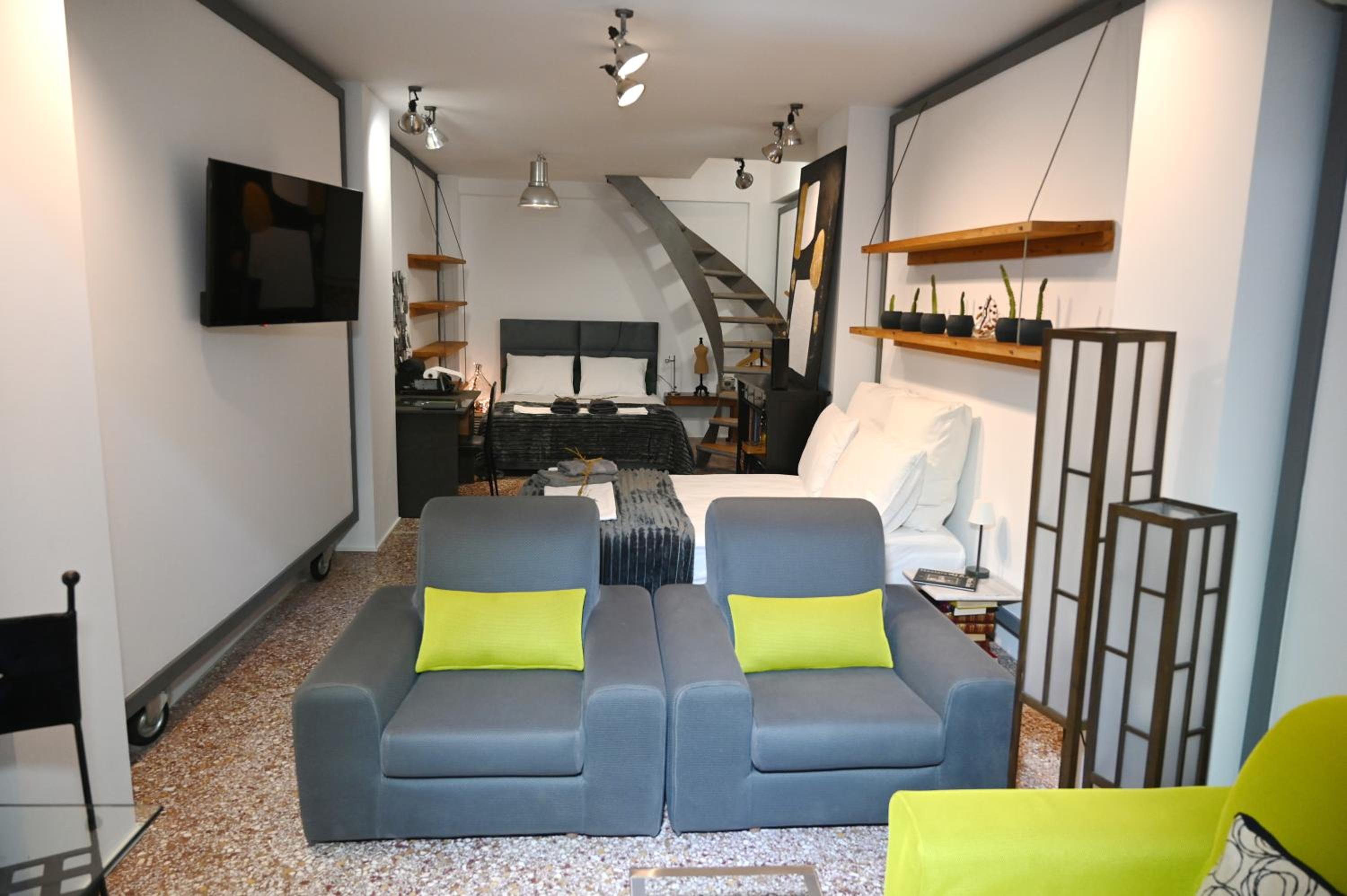Central two-floor loft with private entrance