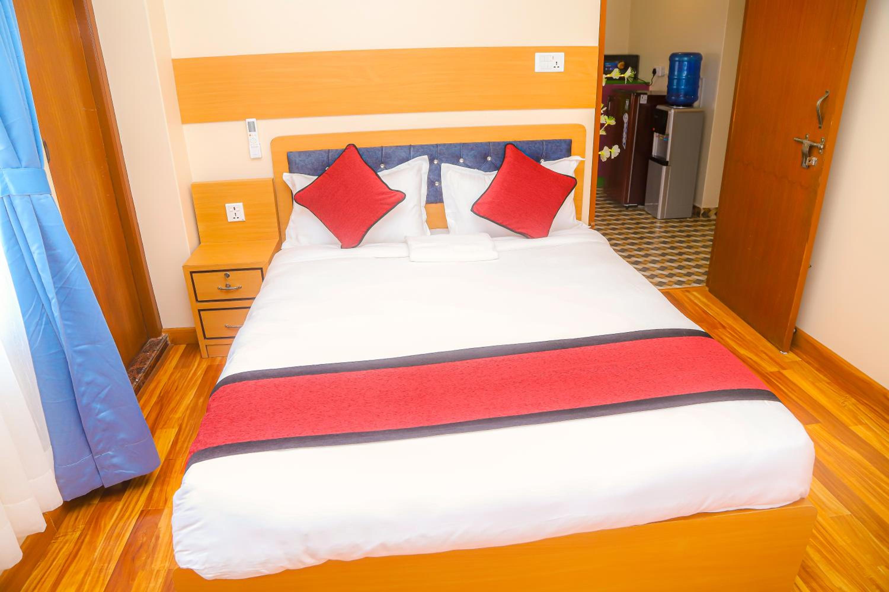 Ashu Apartment