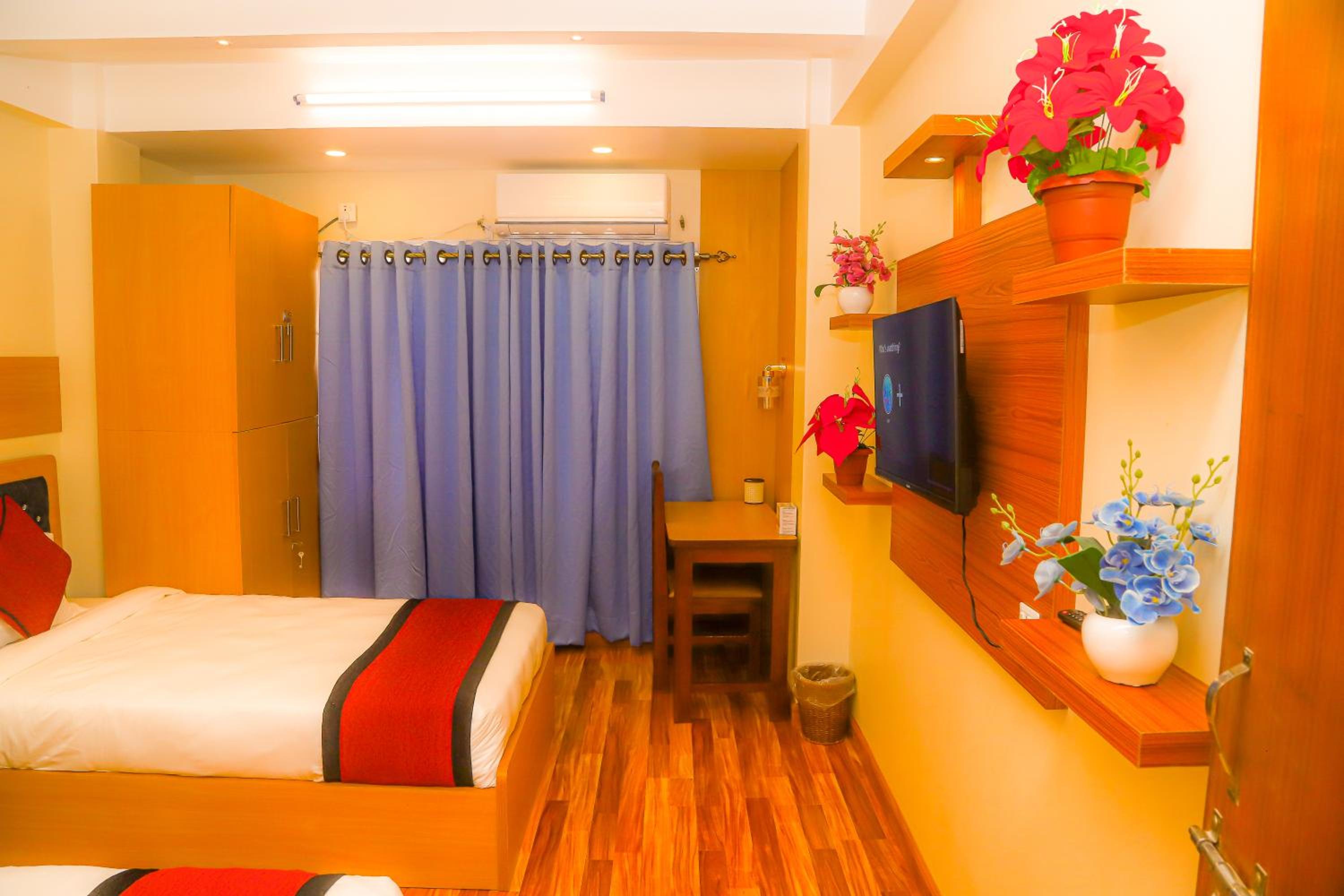 Ashu Apartment