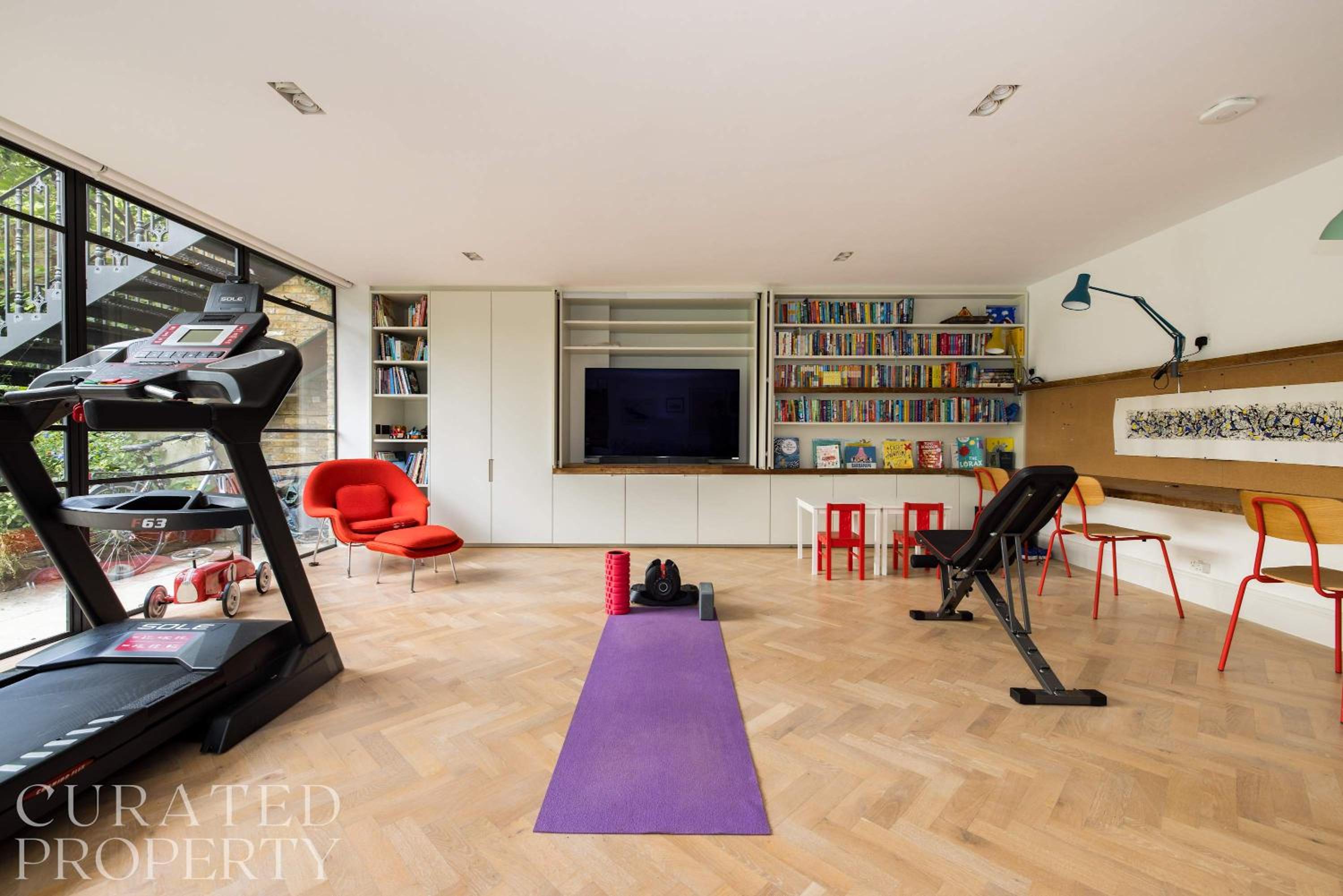 Elegant Primrose Hill Townhouse with Garden view 5